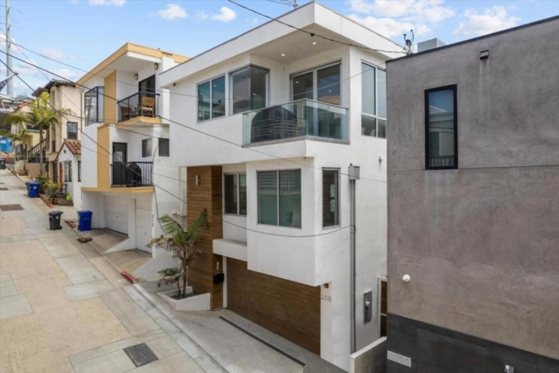 Oceanview 3BR Oasis Steps To Manhattan Beach For 6 Guests