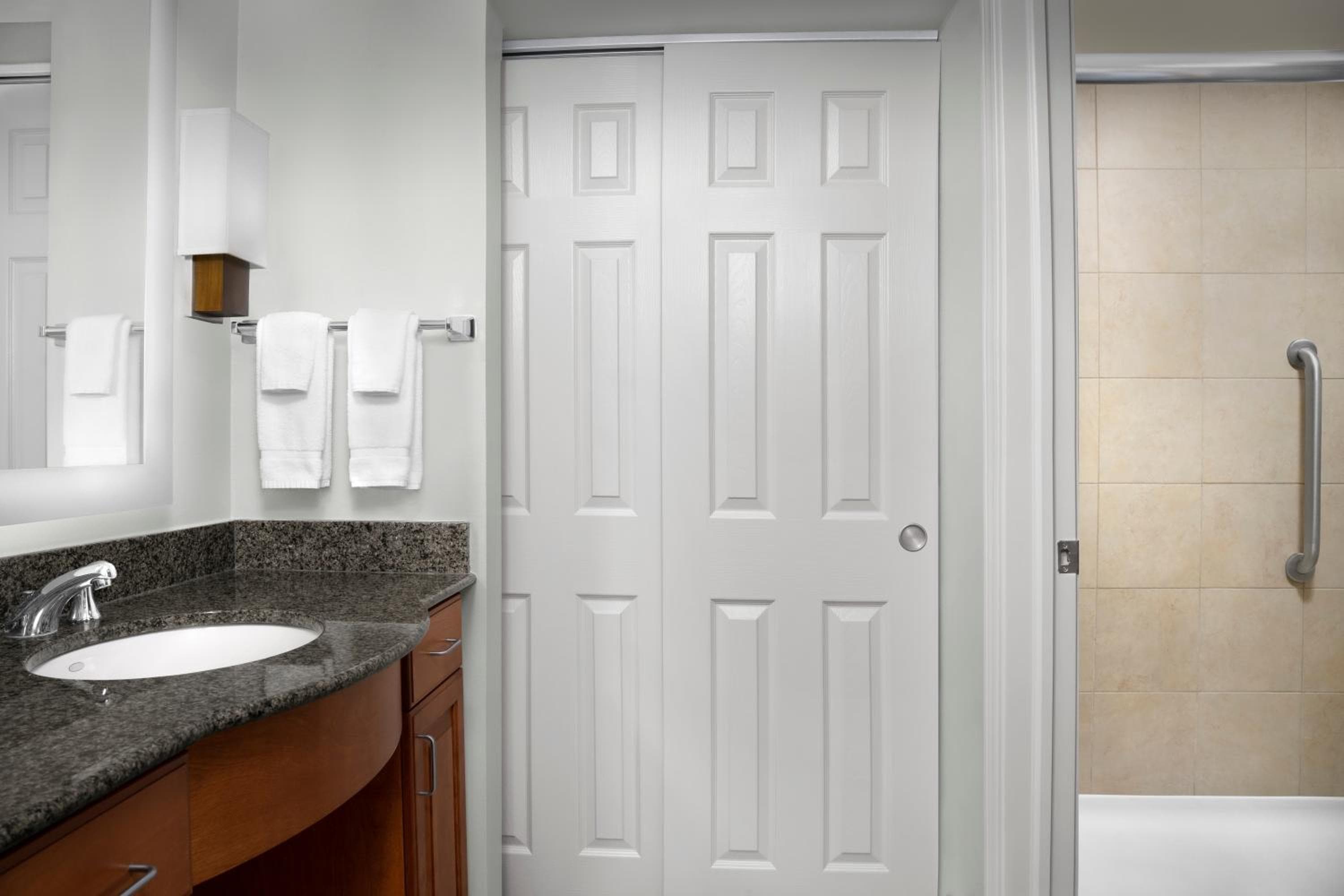 Homewood Suites by Hilton Omaha - Downtown