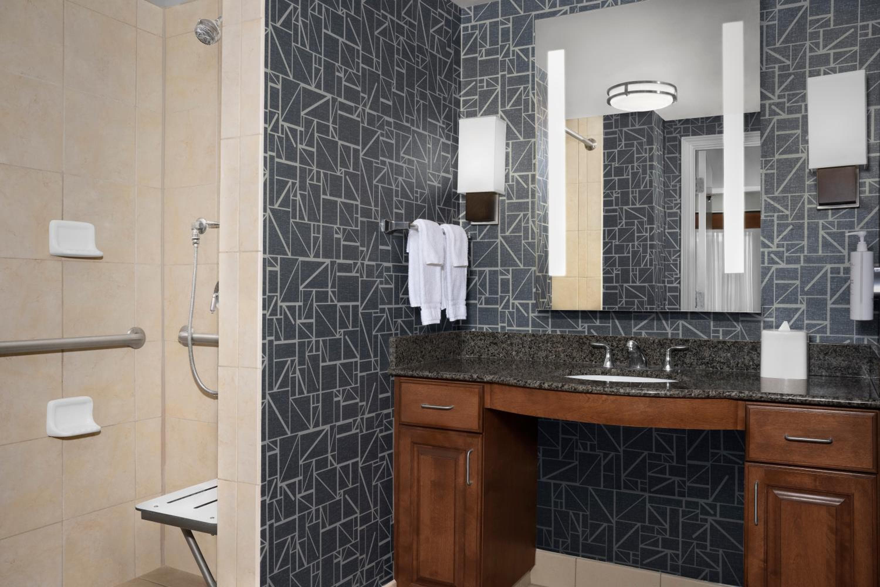 Homewood Suites by Hilton Omaha - Downtown