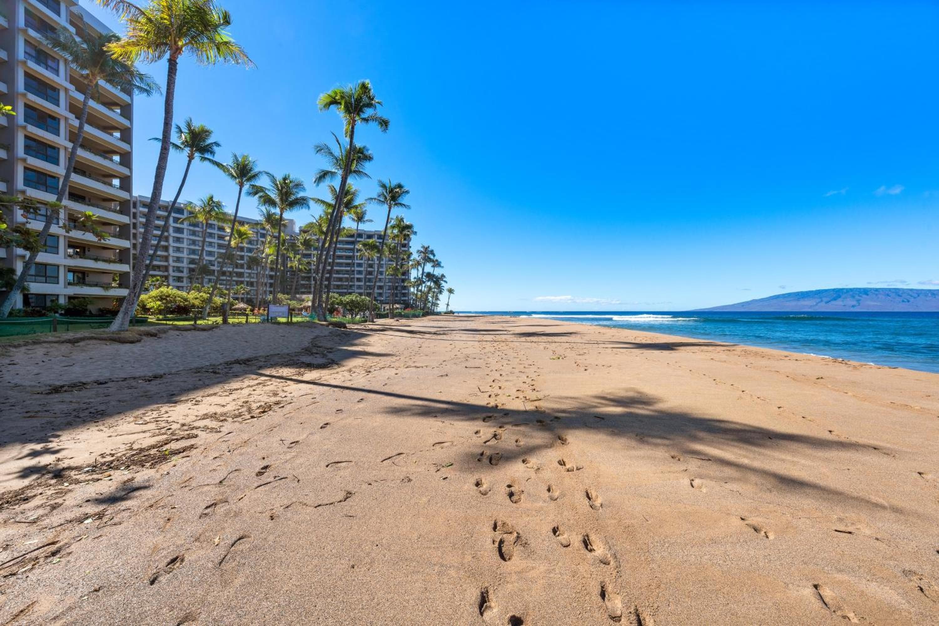 Kaanapali Alii 411 · ALII 411 Ground Floor 2BD at OceanFront Res