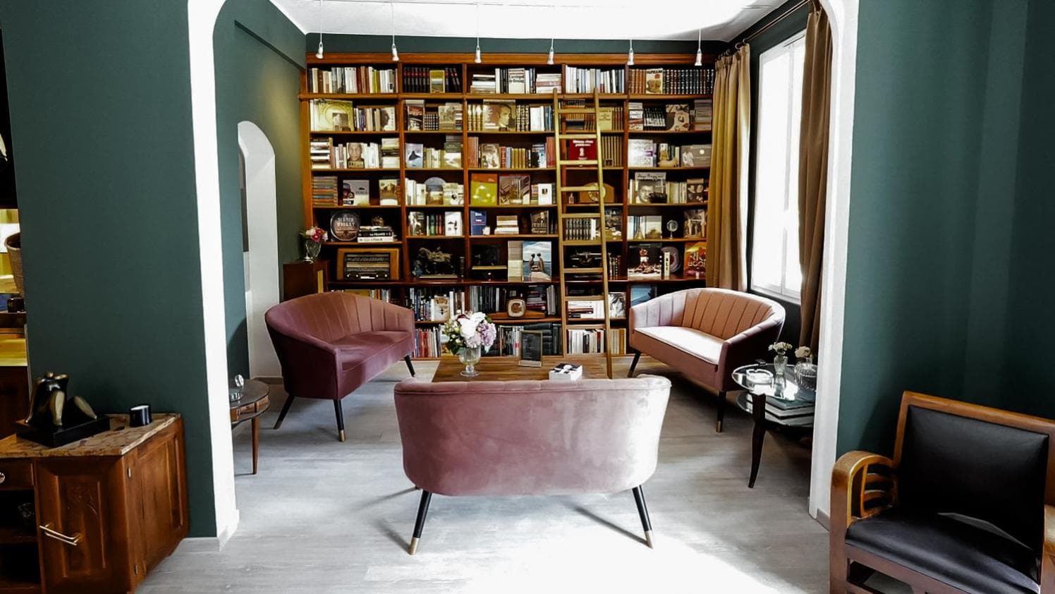 lounge
