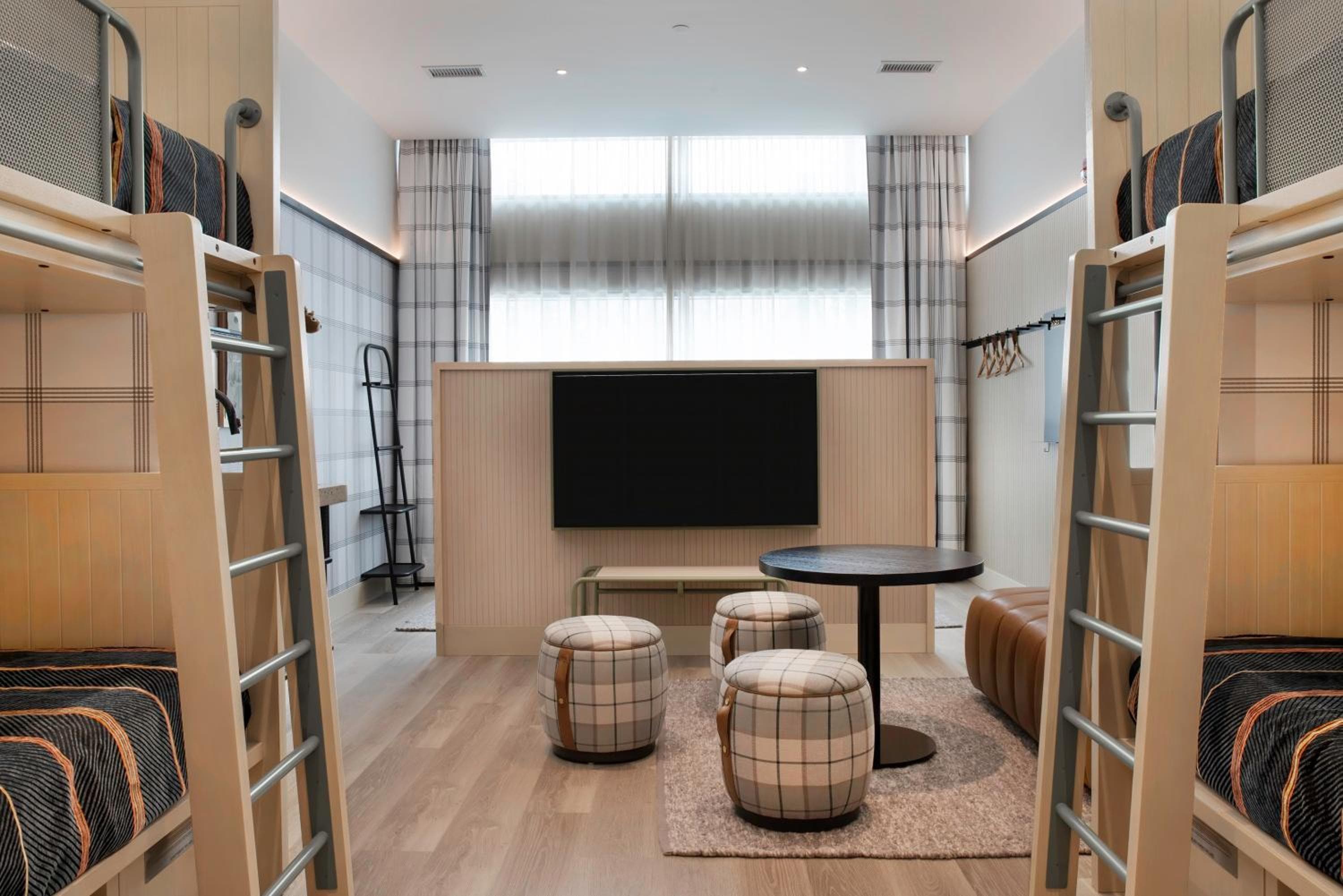 Moxy Banff