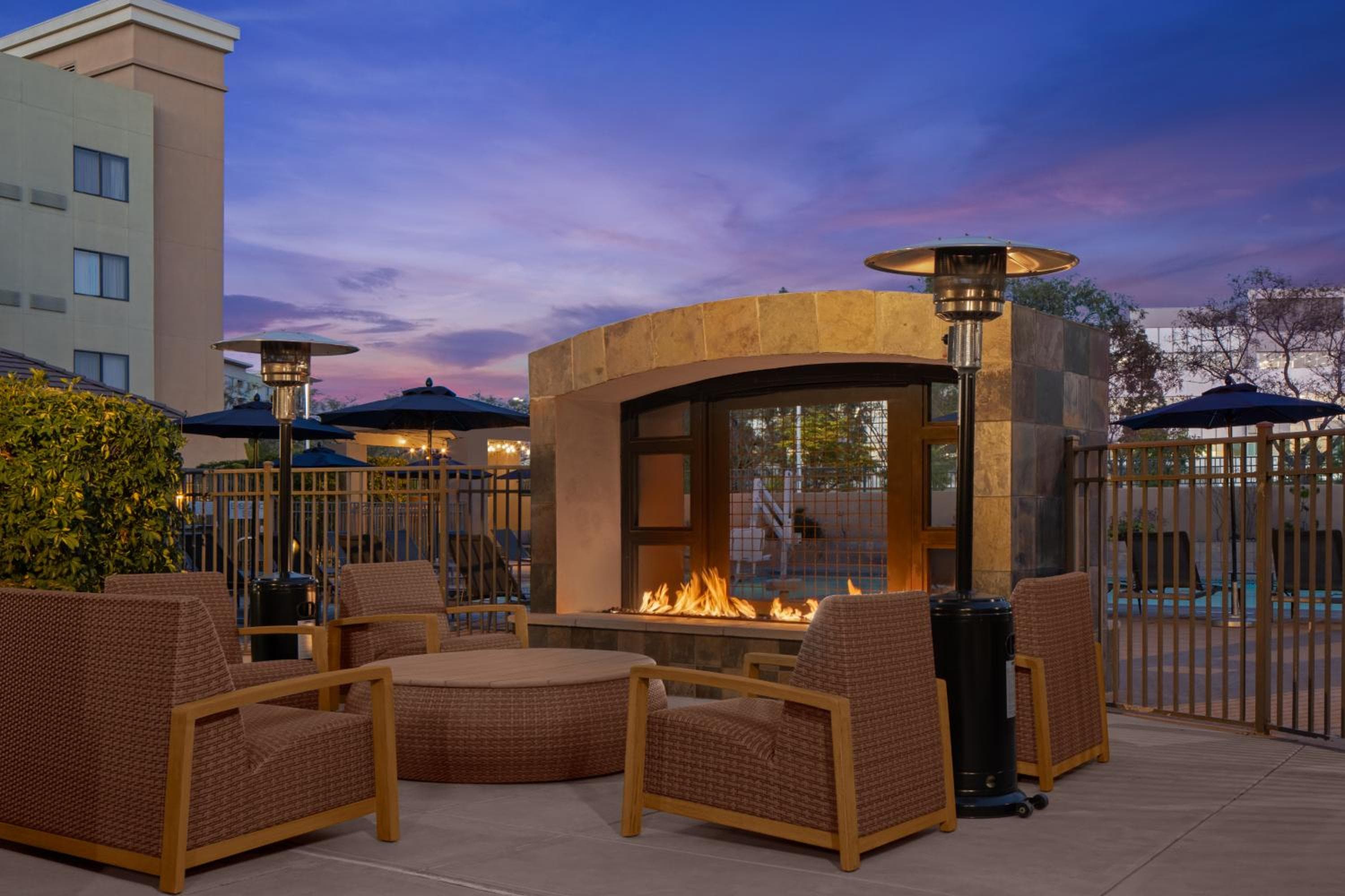 Courtyard by Marriott San Diego Central