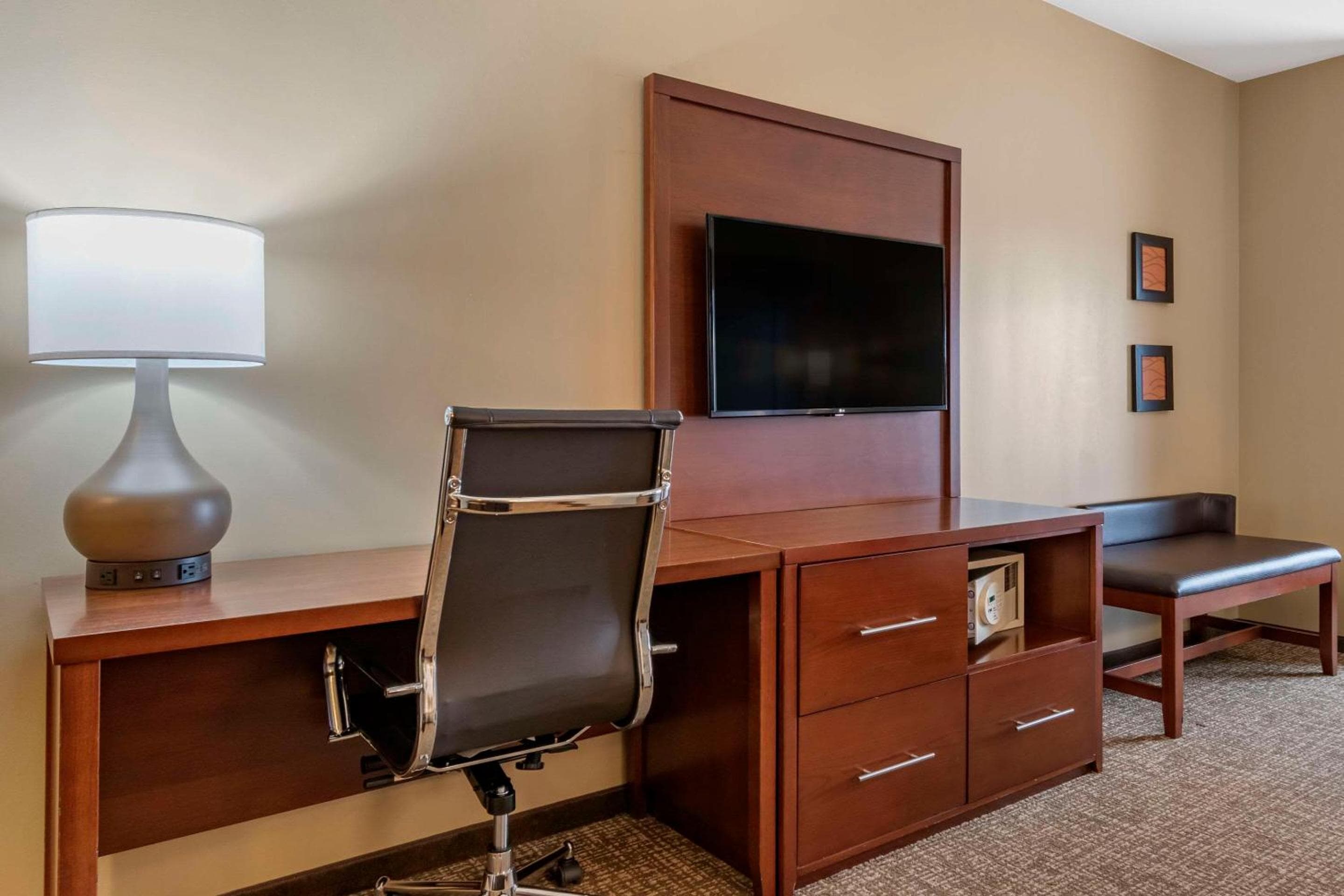 Comfort Suites Manheim - Lancaster