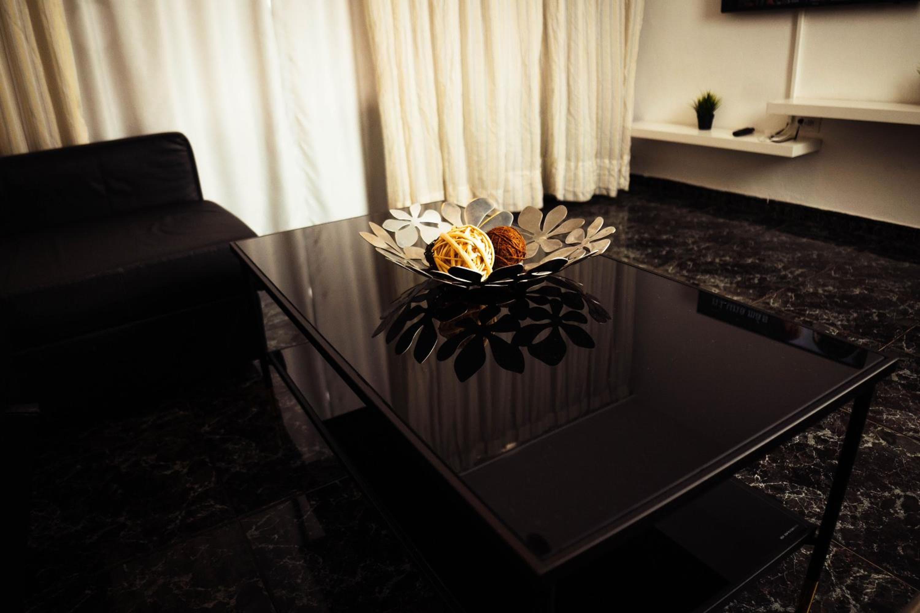 Residenciales H1 & H2 - Breakfast & Room Service - Airport close