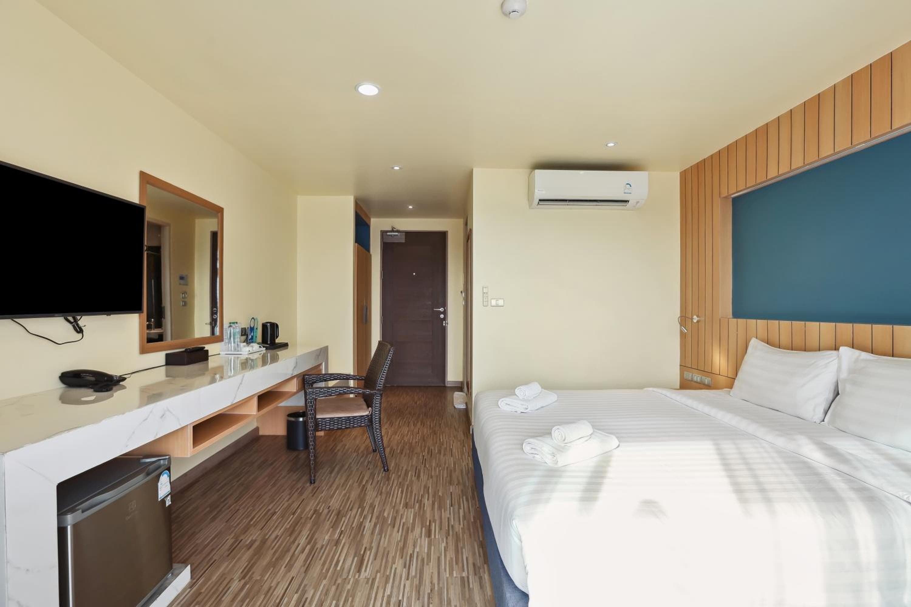 Dome Kata Resort