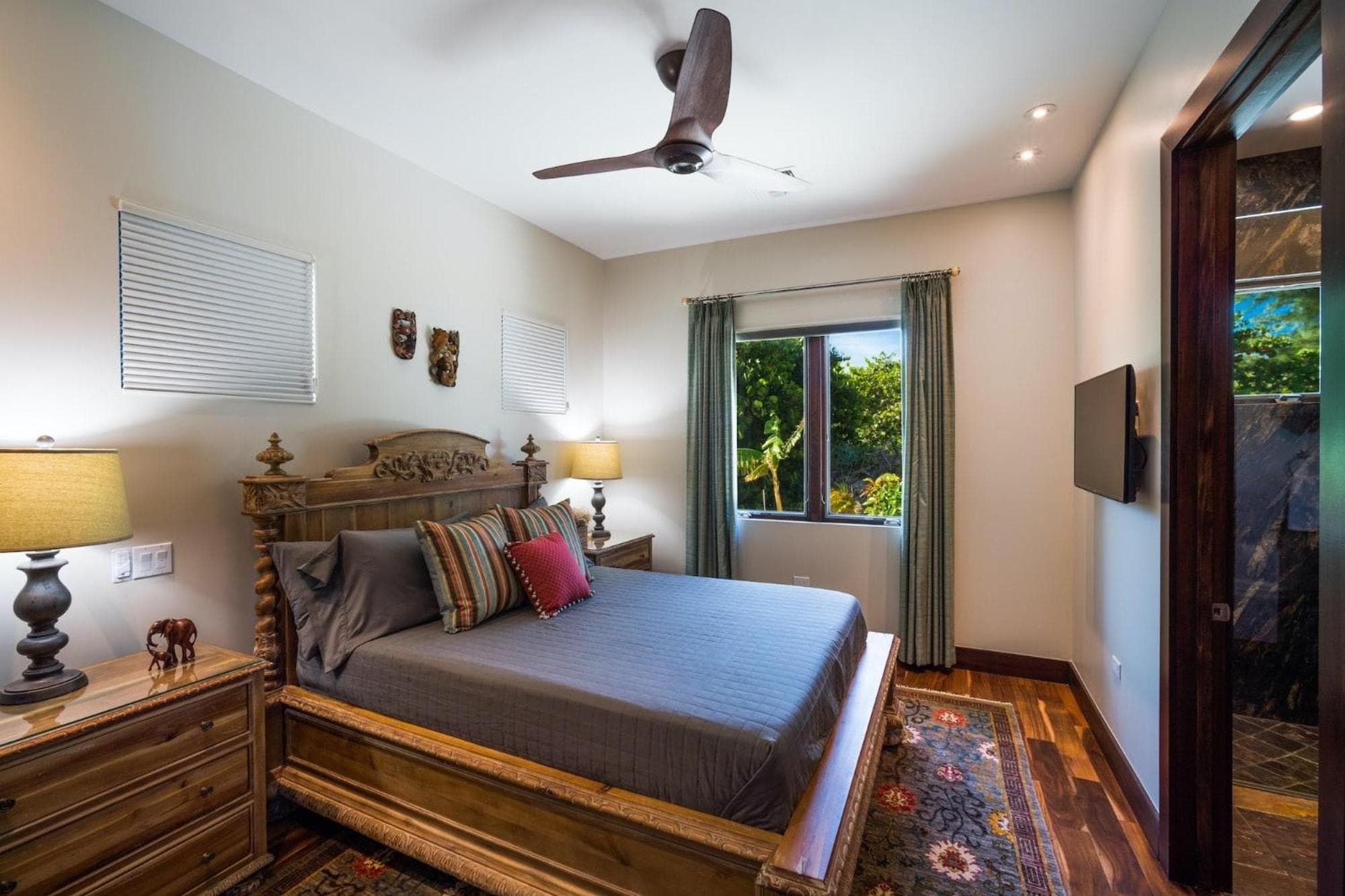 Stepping Stone 4 BR East End Luxury Oceanfront