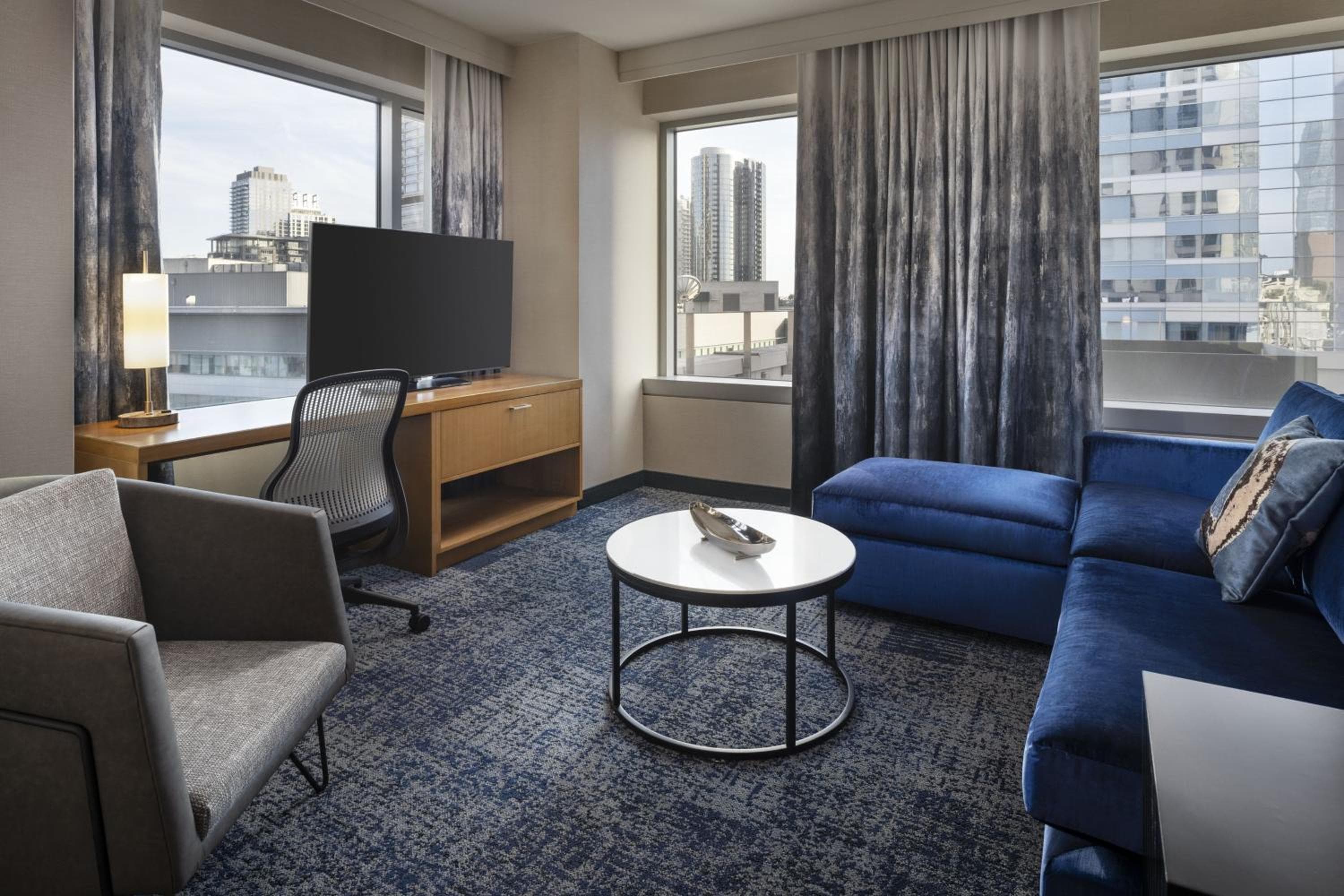 Courtyard by Marriott Los Angeles L.A. LIVE
