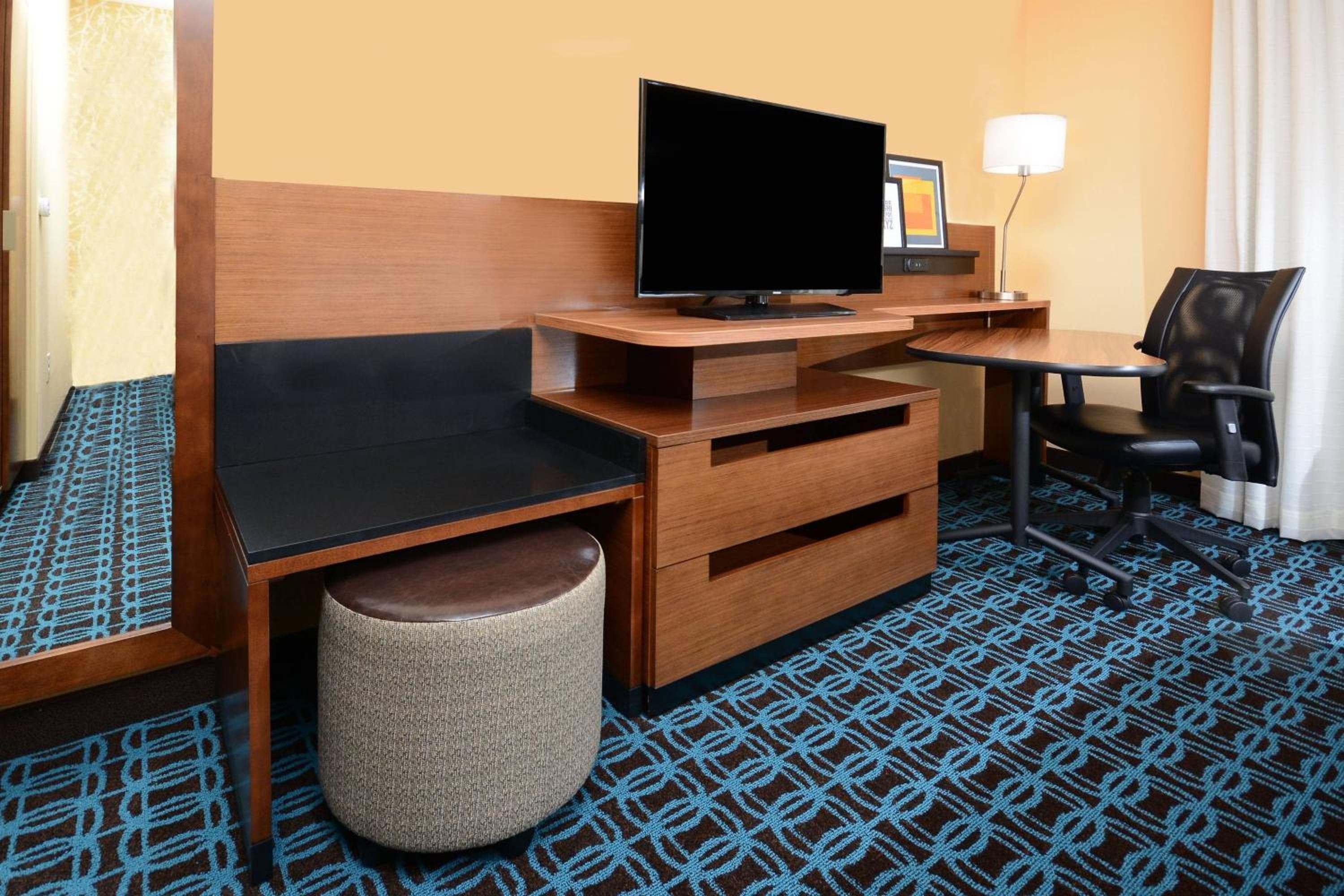 Fairfield by Marriott Inn & Suites Raleigh Capital Blvd I-540