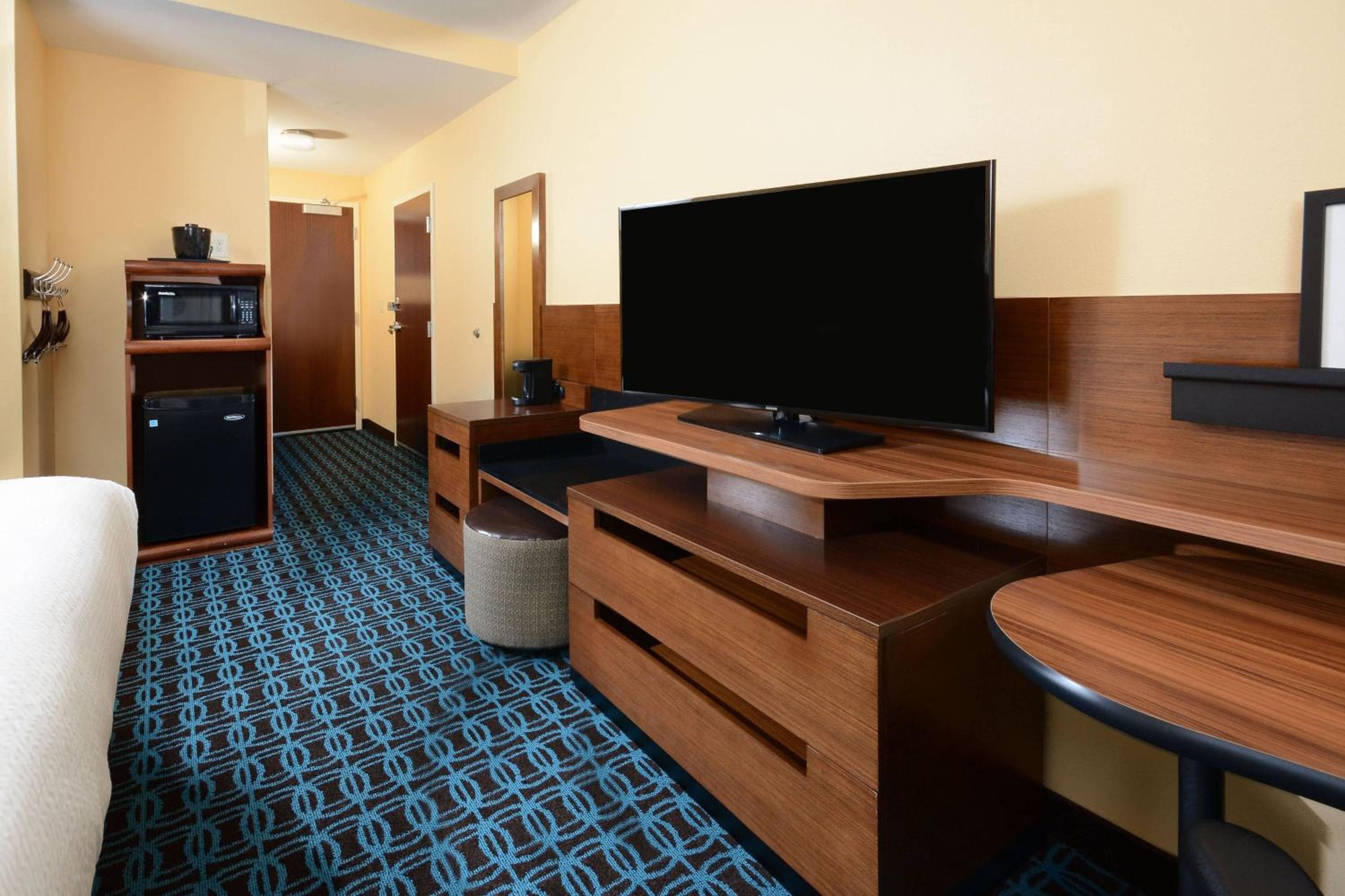 Fairfield by Marriott Inn & Suites Raleigh Capital Blvd I-540
