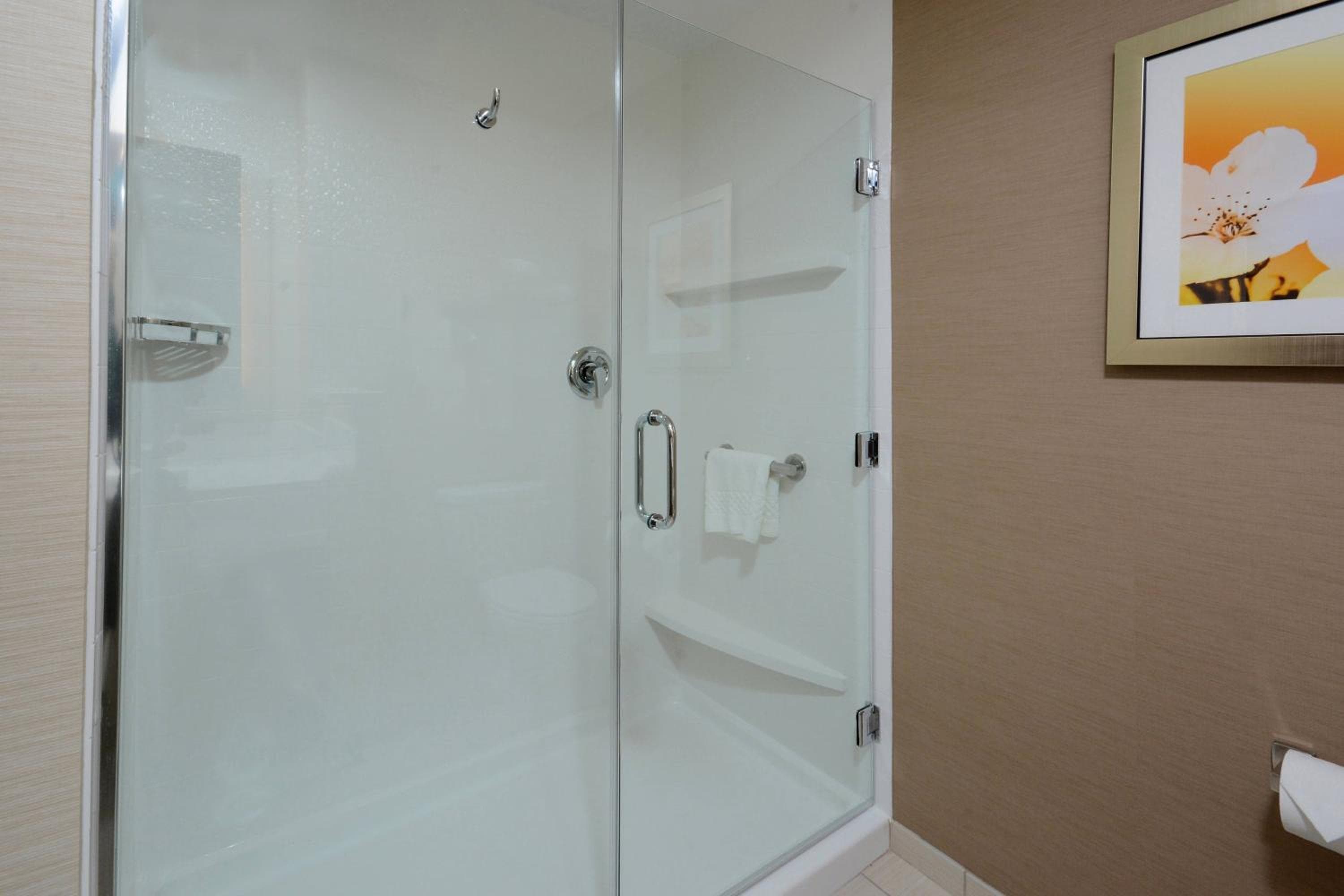 Fairfield by Marriott Inn & Suites Raleigh Capital Blvd I-540