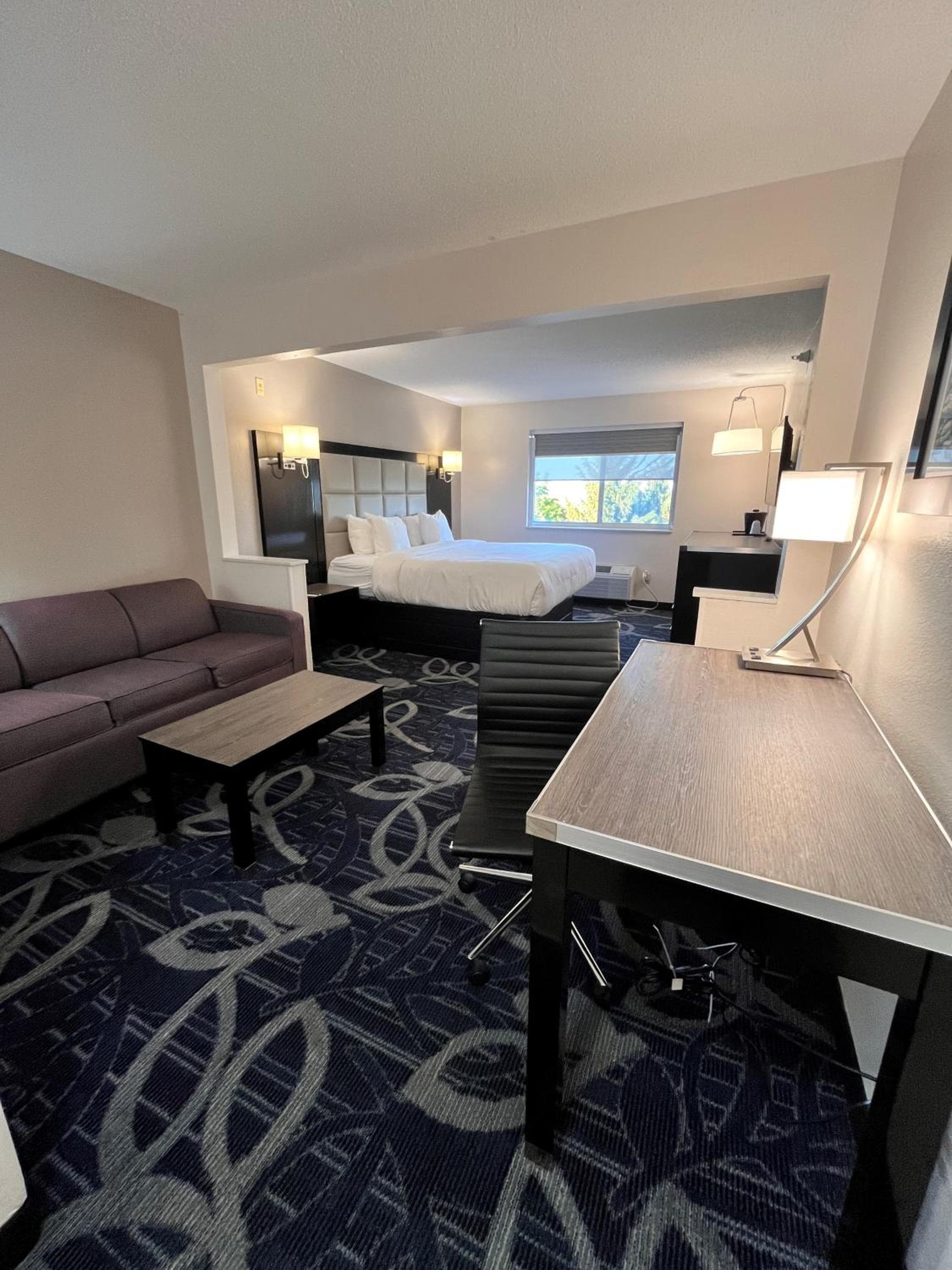 Comfort Inn & Suites Liverpool - Syracuse