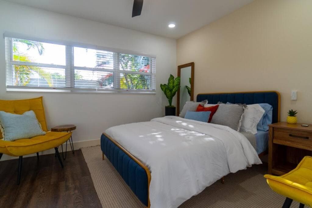 Villa Tropical - Your private Miami Resort with a heated pool