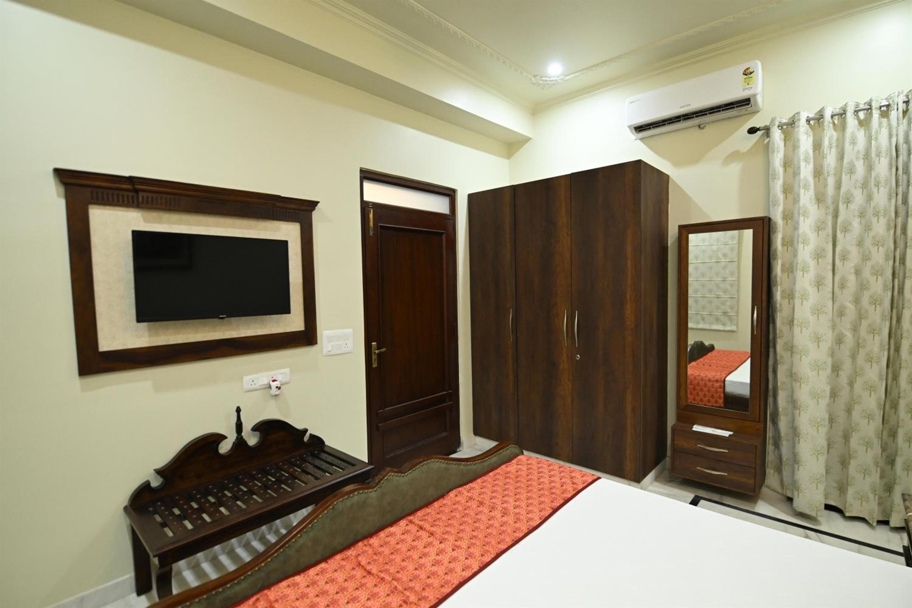 Hadendra Residences