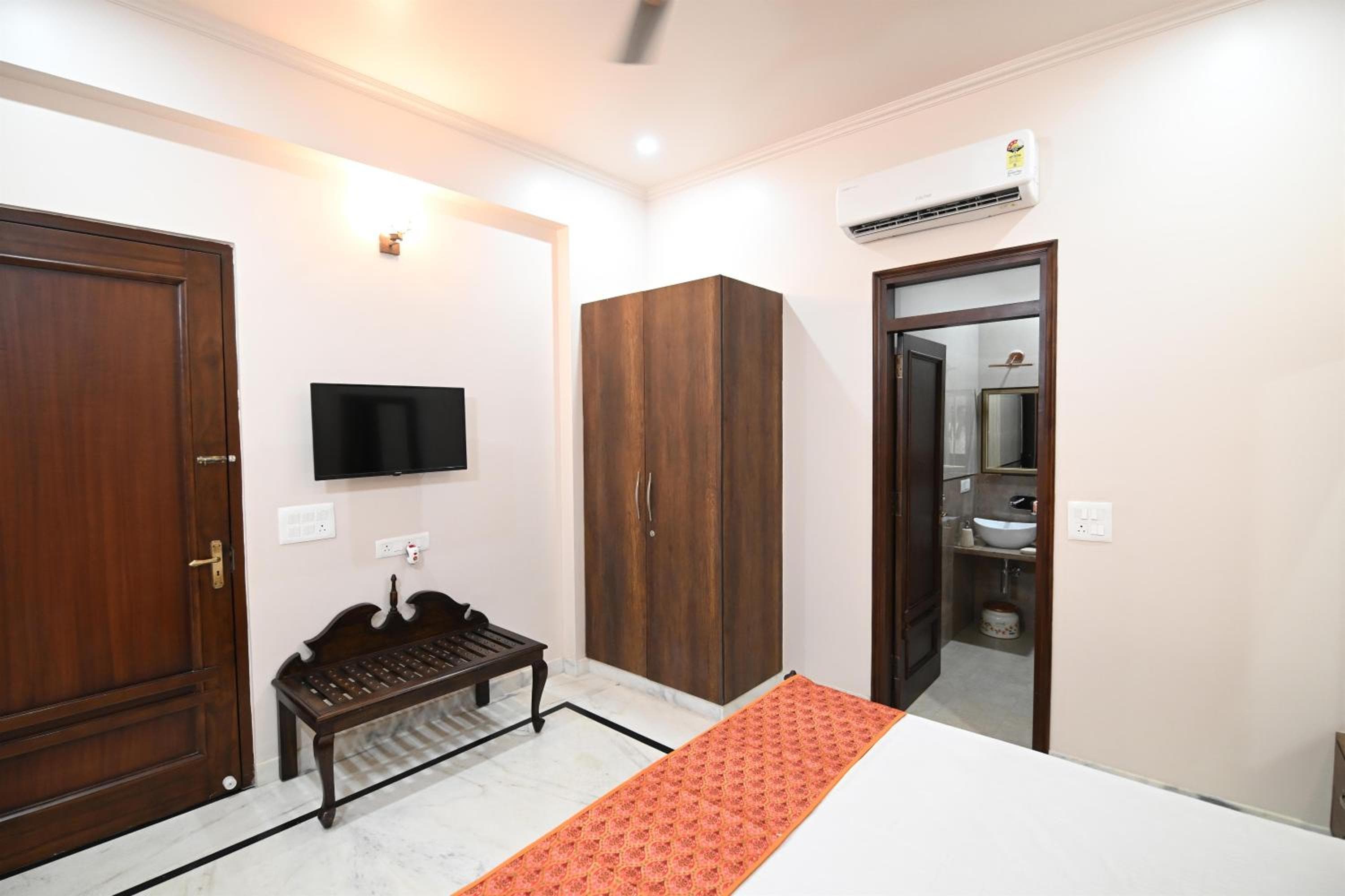 Hadendra Residences