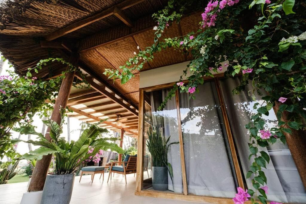 Coconut Beachfront Villa - Mui Ne