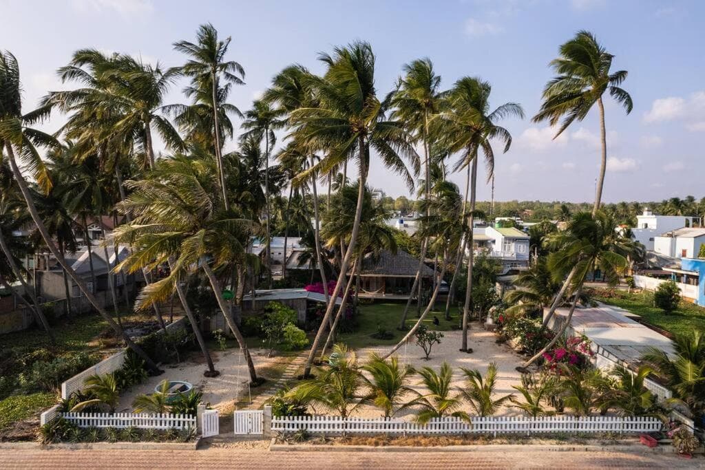 Coconut Beachfront Villa - Mui Ne
