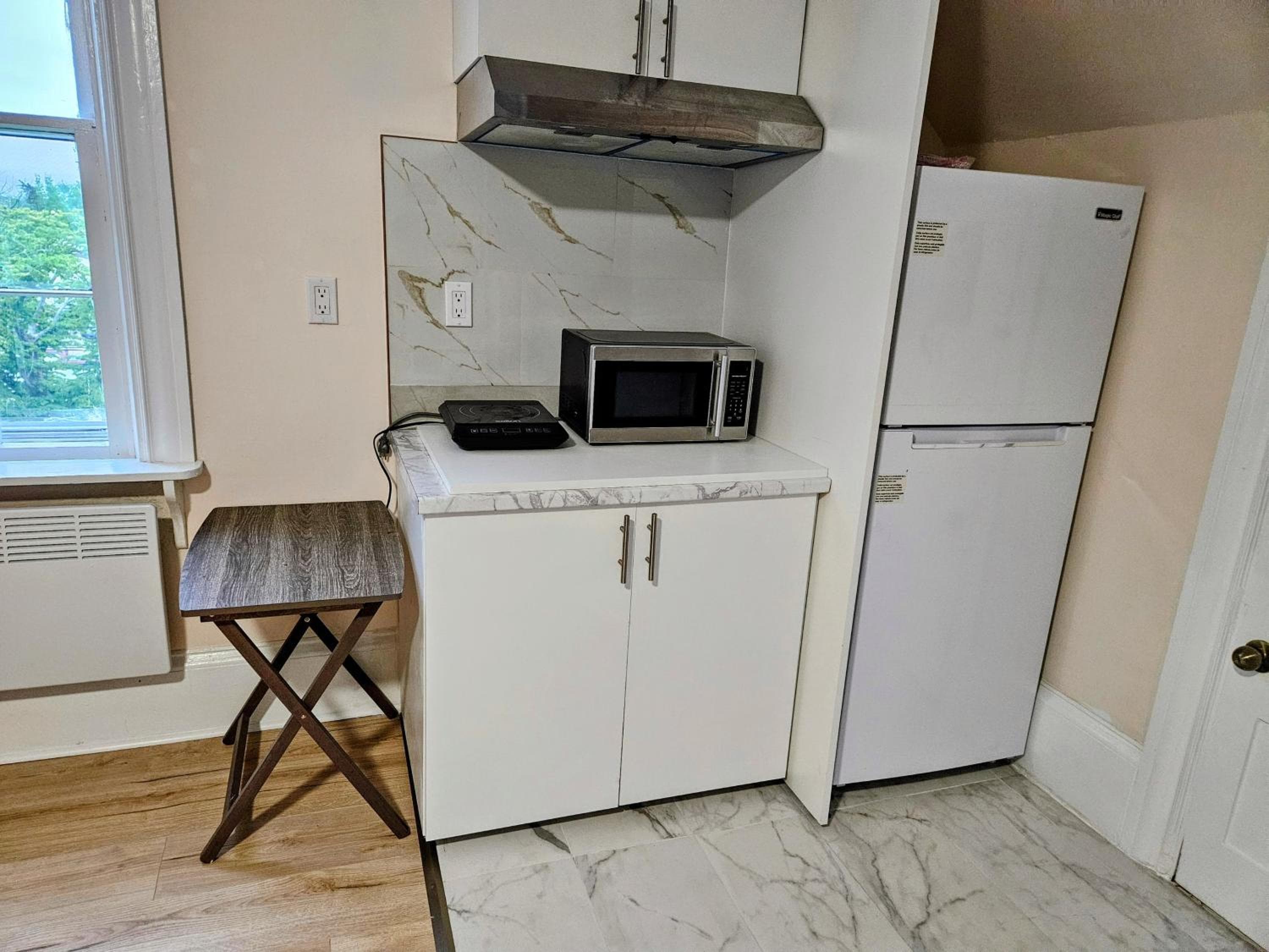 Sunflower Guest Suites
