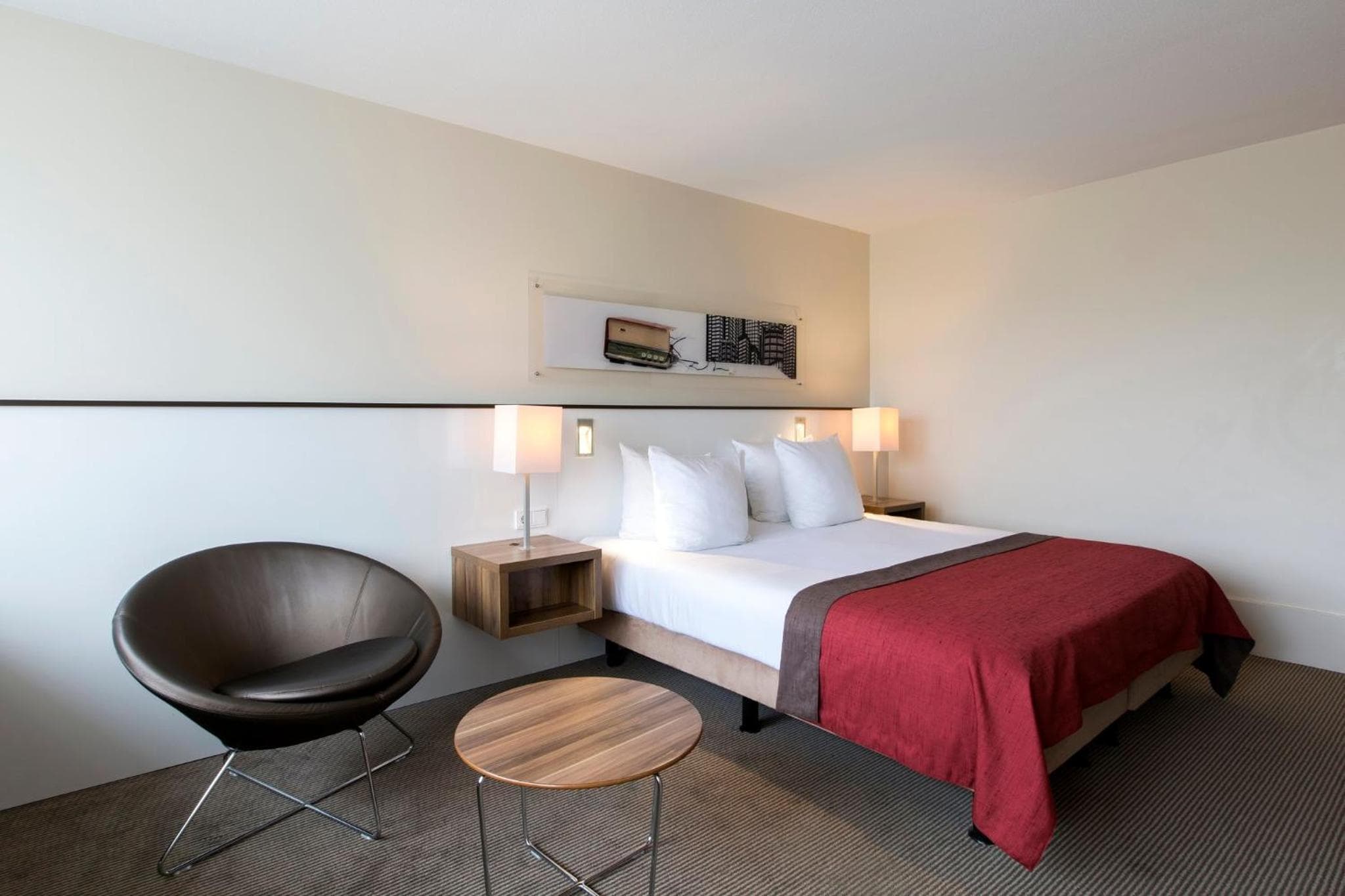 Holiday Inn Eindhoven Centre by IHG