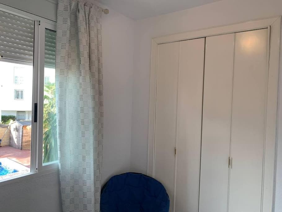 Selecta - Chalet primera linea piscina y parking