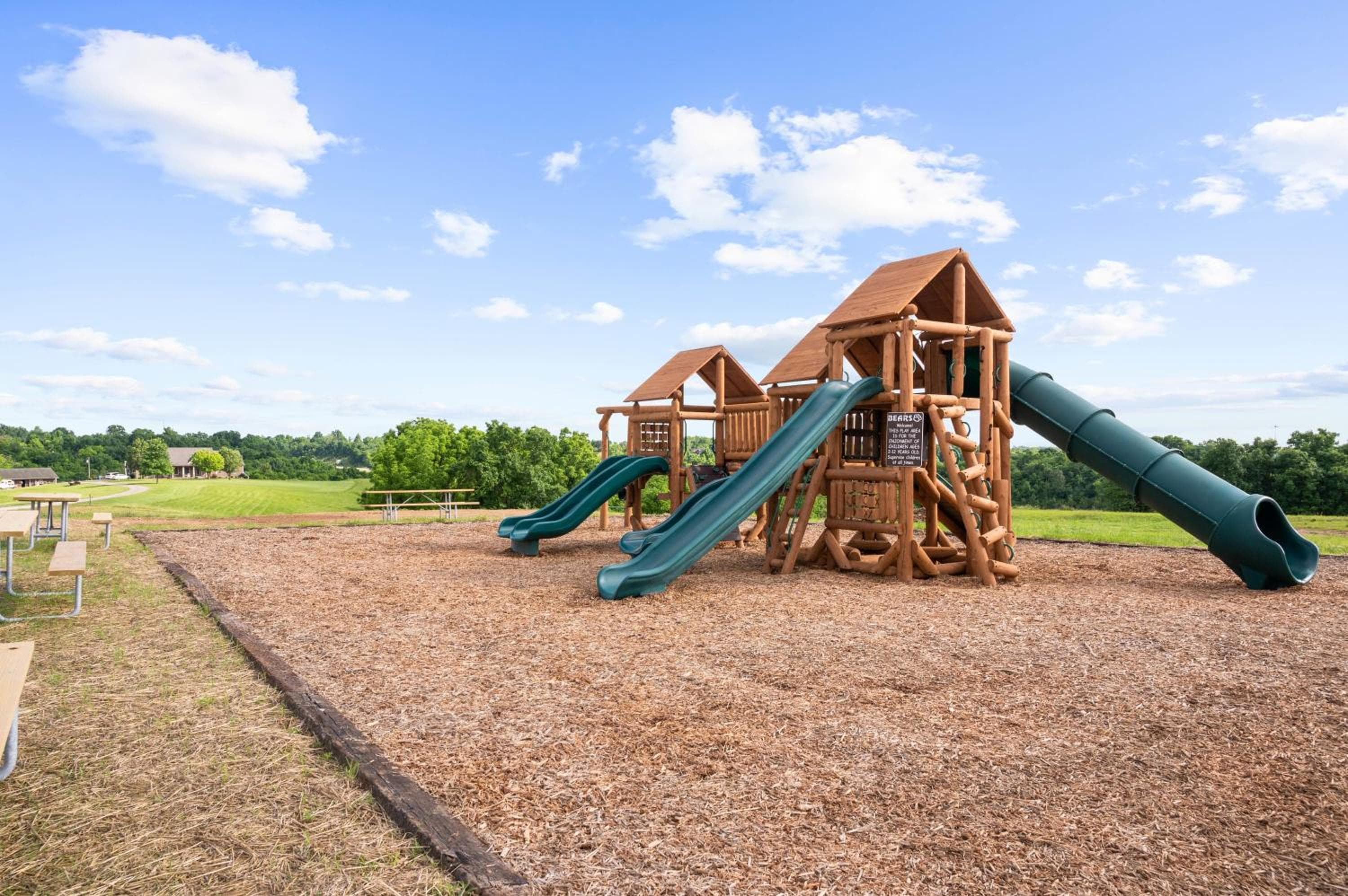 The Lodges at Eden Reserve - Pet Friendly Cabins Near Ark