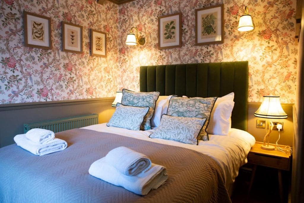Bulls Head, Castleton