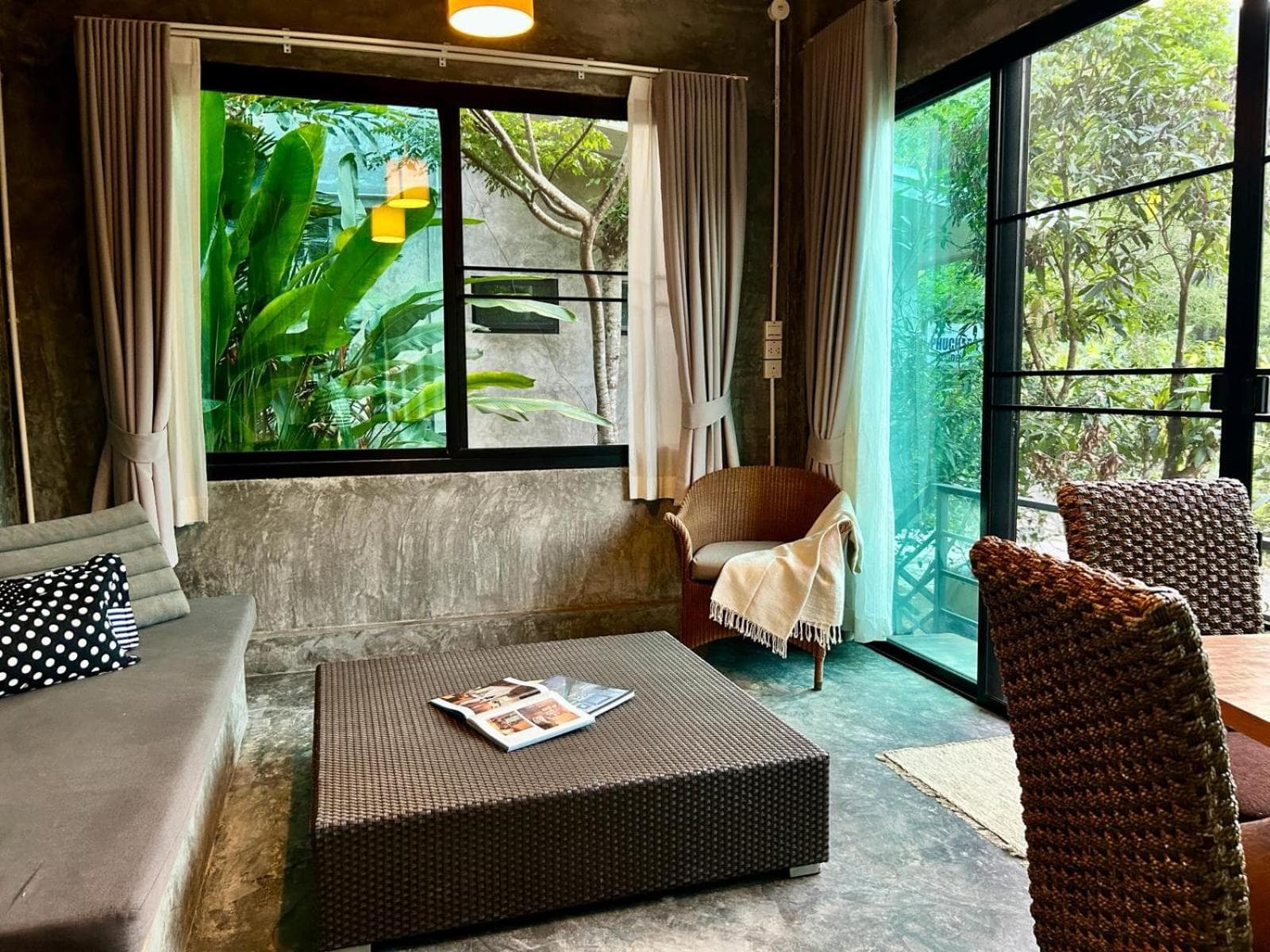 Phuchada Residence
