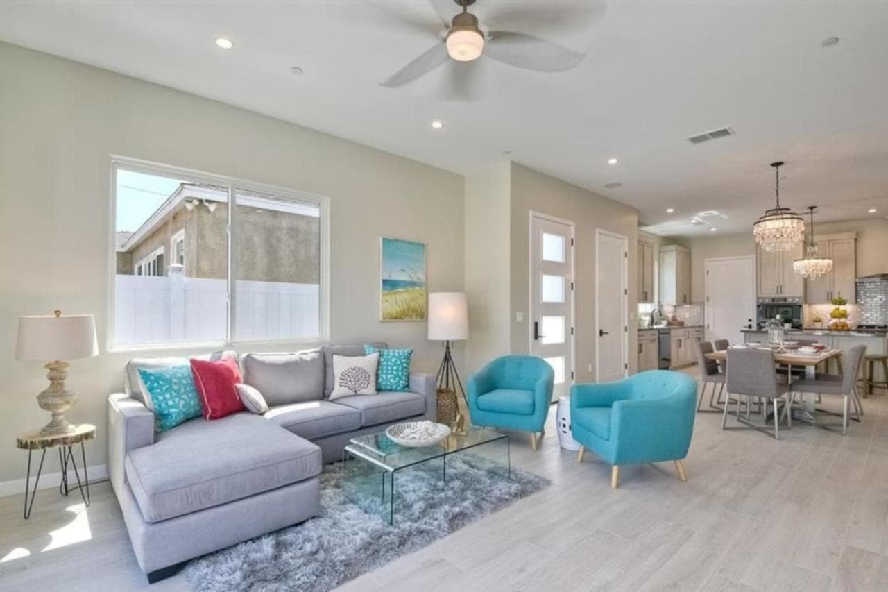 Ocean view 3-Bedroom just steps from the sand