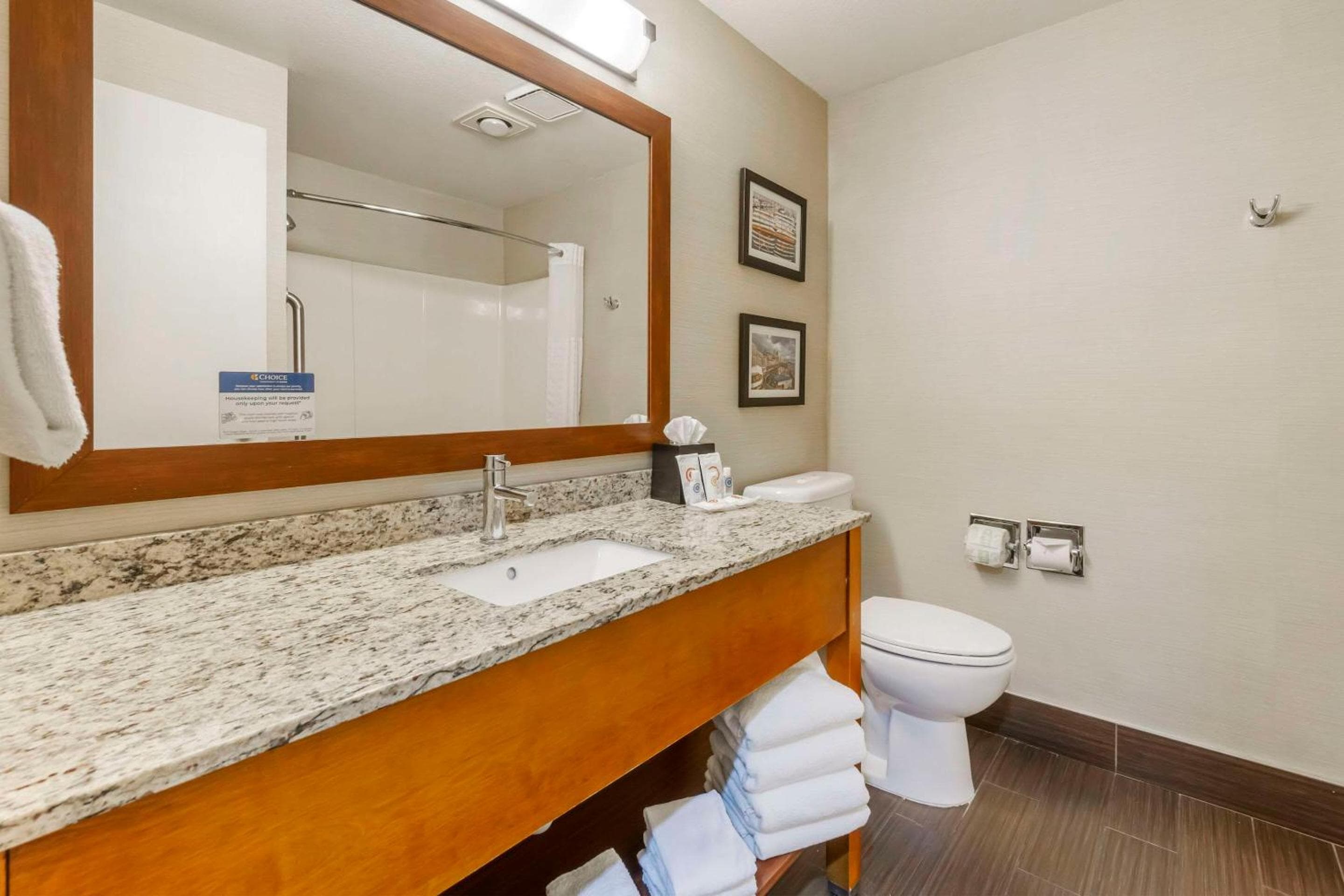 Comfort Inn & Suites Sea-Tac Airport