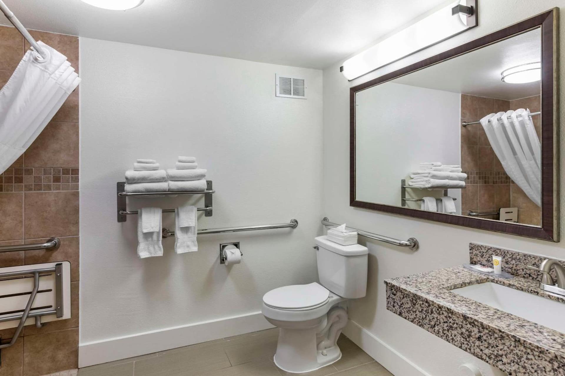 Comfort Suites Tulare Sequoia Gateway