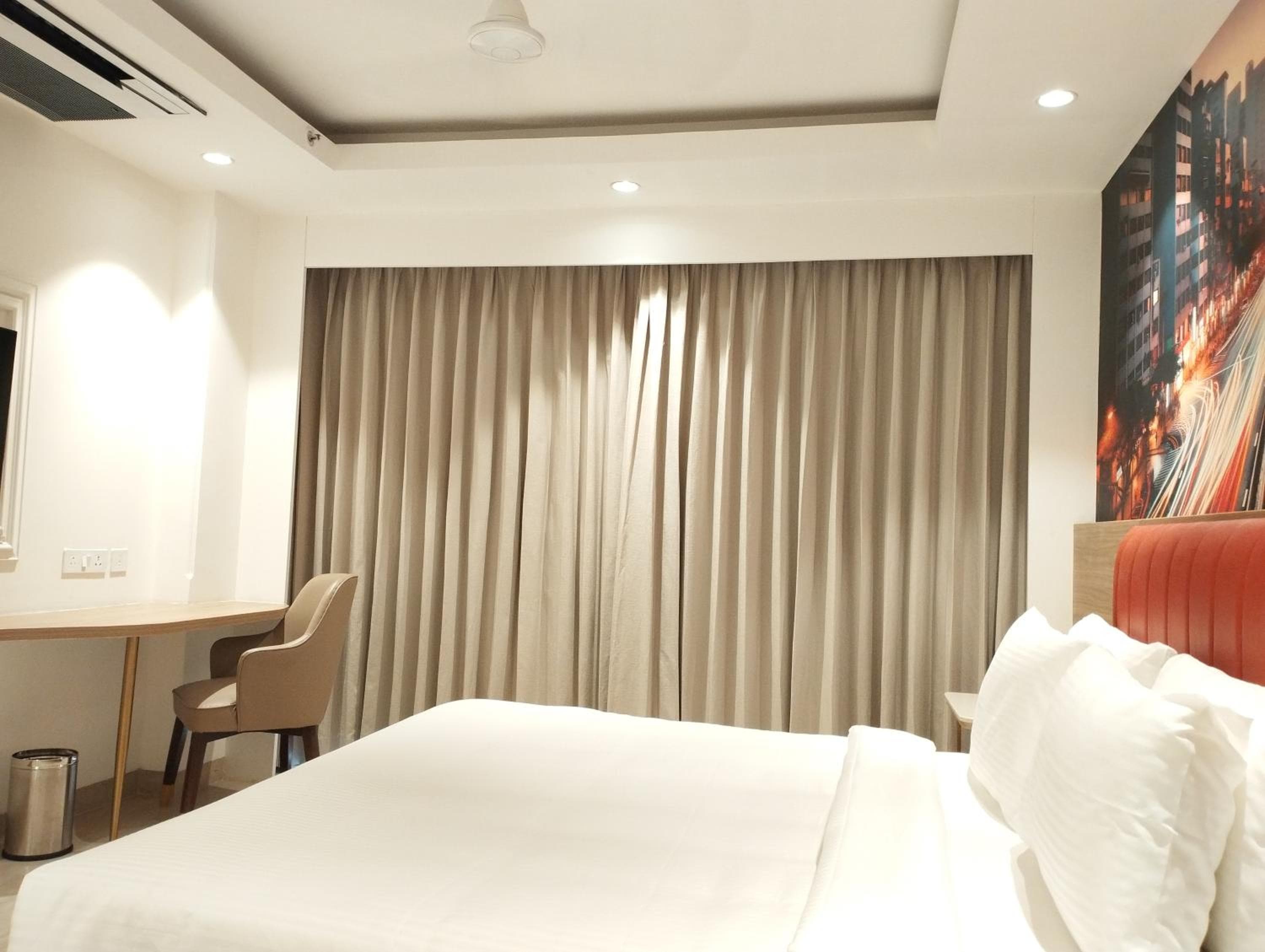 Alivaa Hotel Gurugram Sohna Road City Center
