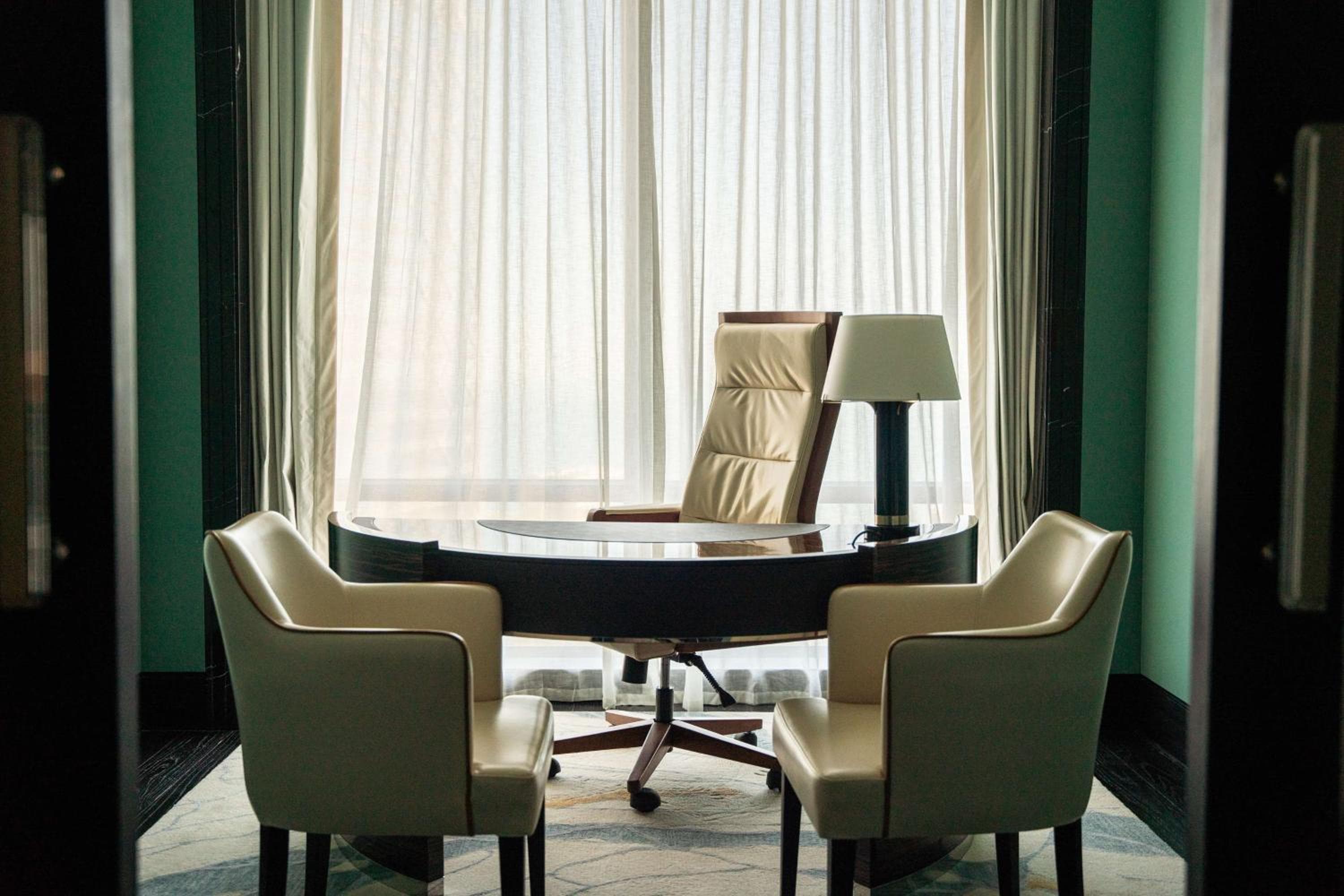 Waldorf Astoria Doha West Bay