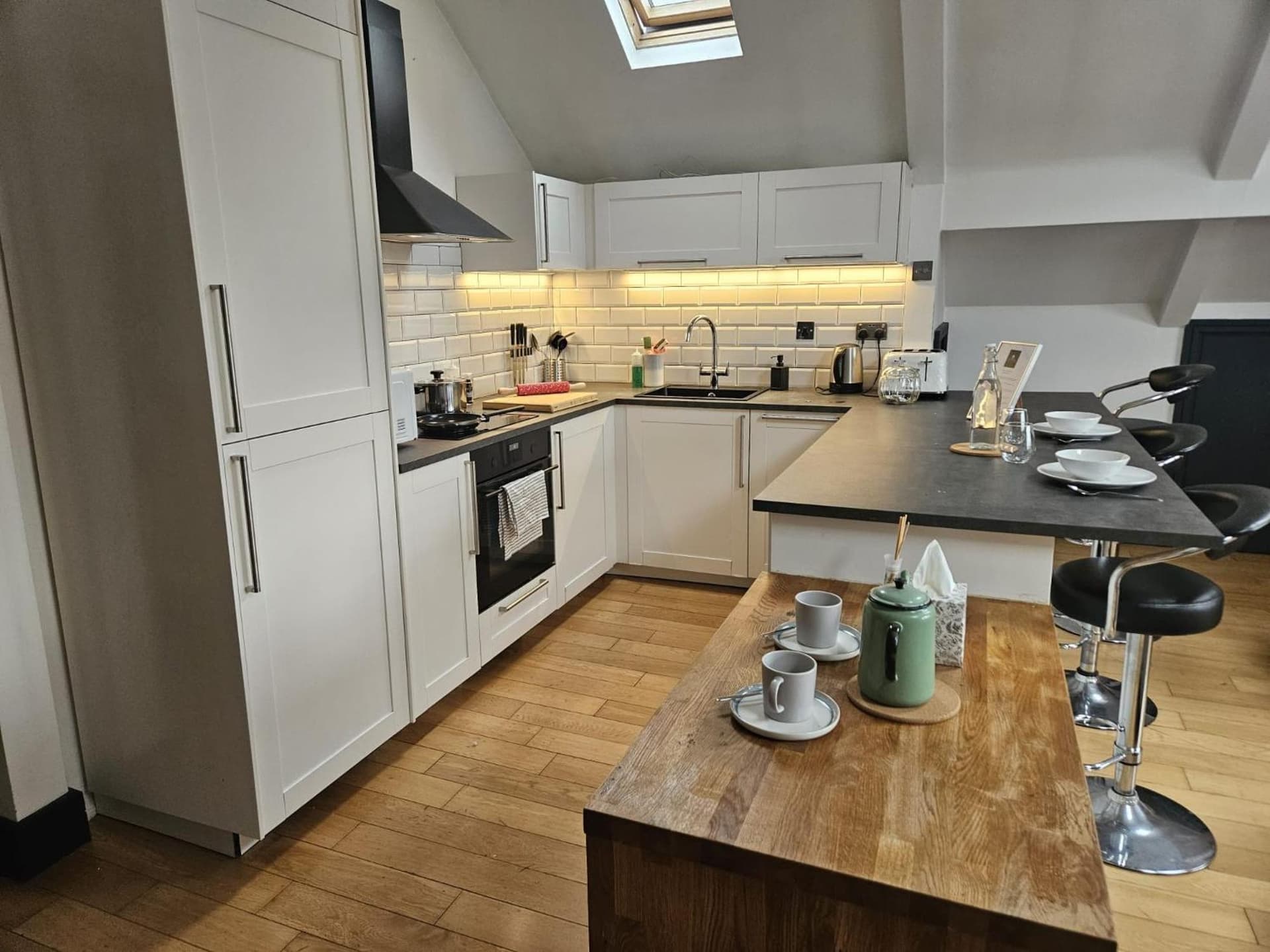 2 Bedroom City Centre Penthouse Loft Apartment