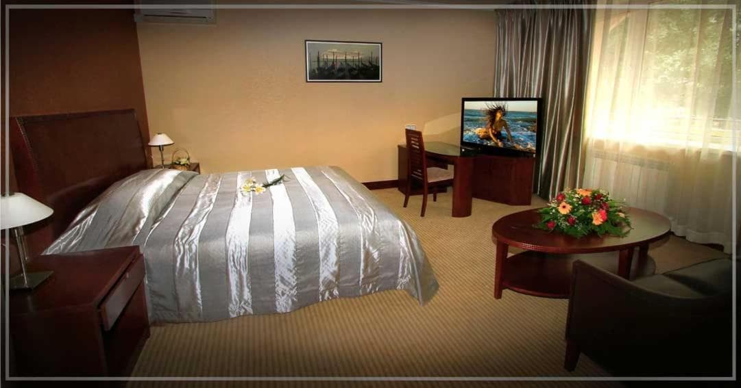 Voyage Hotel