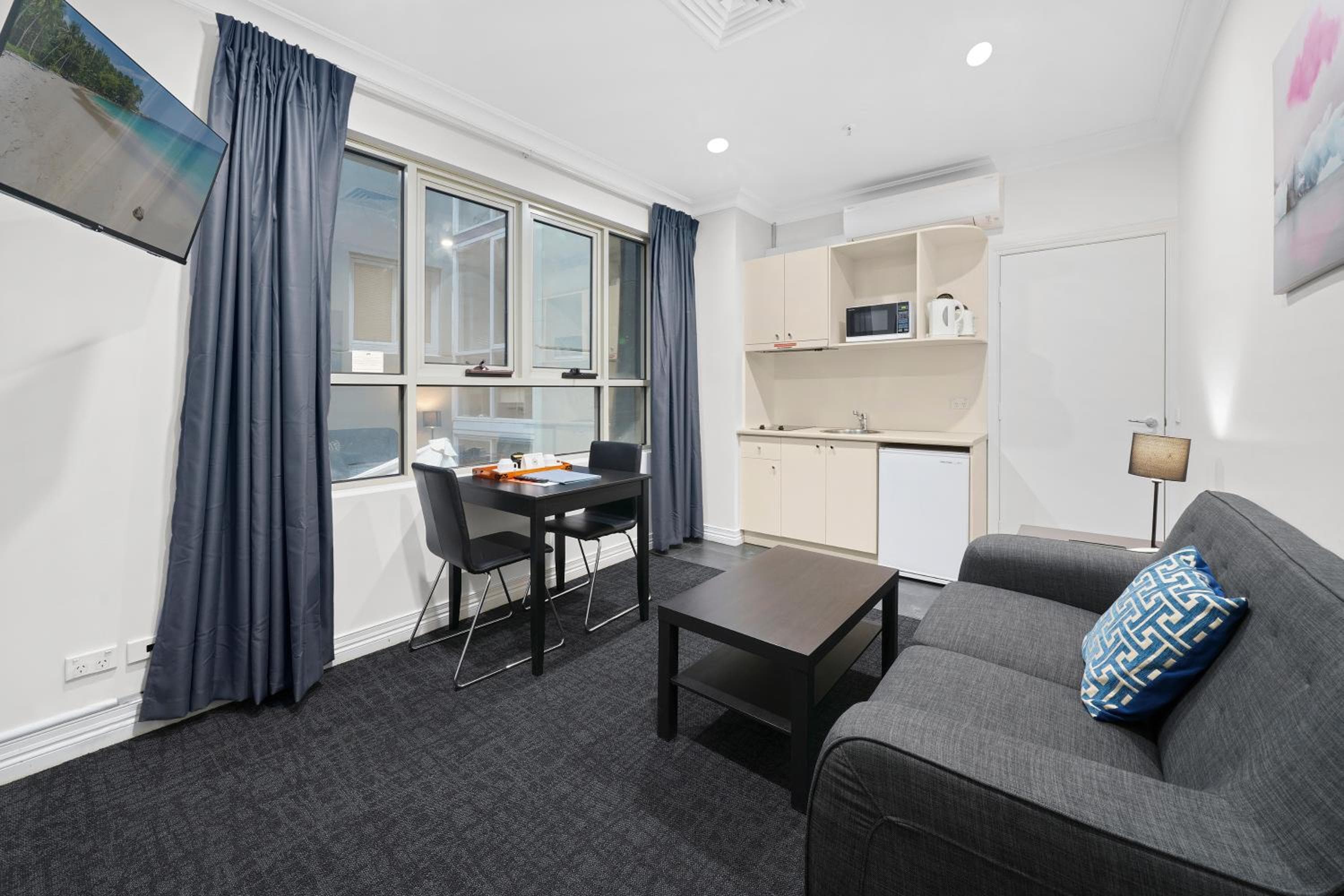 Comfort Apartments Melbourne Central