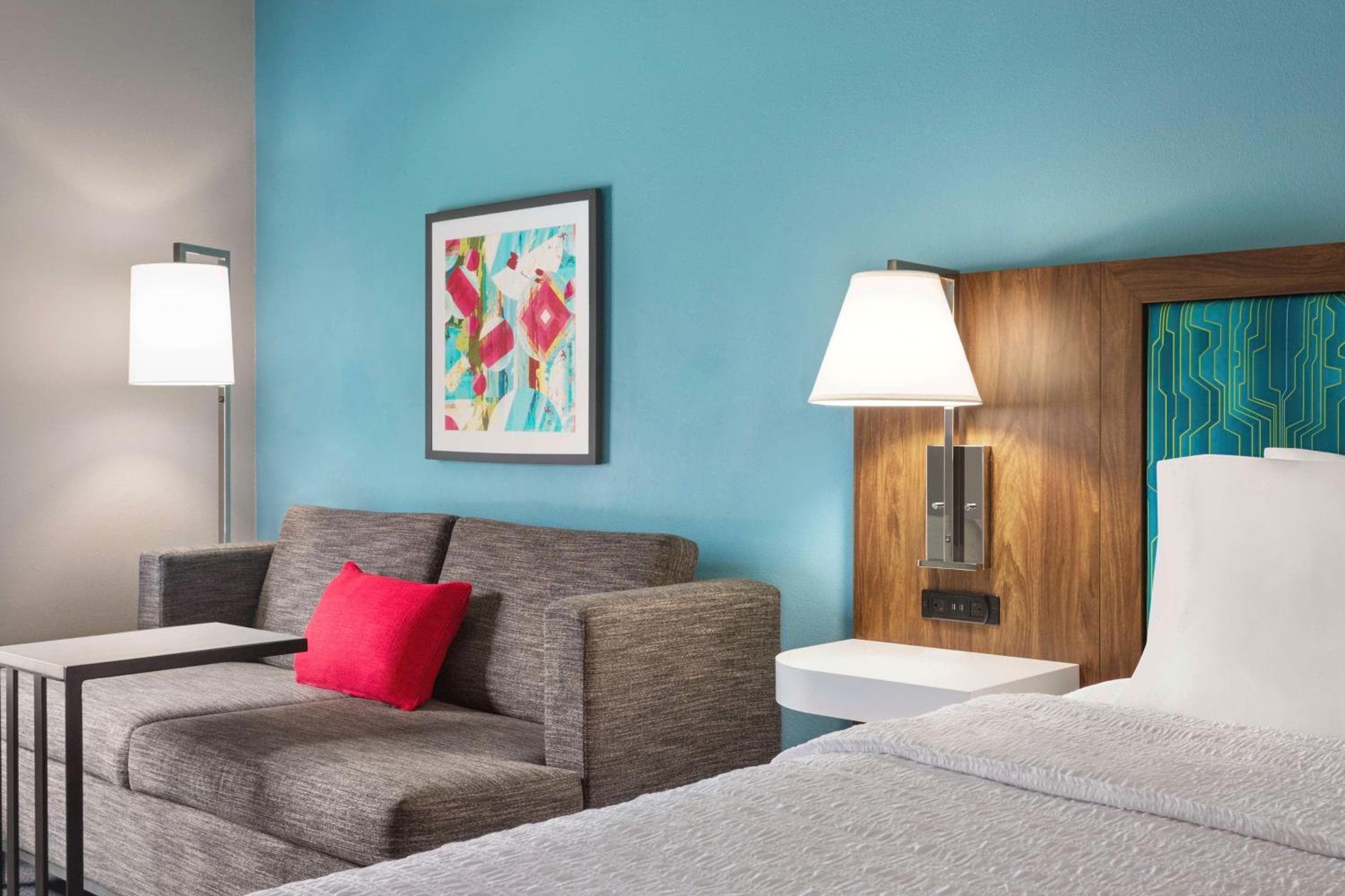 Hampton Inn & Suites Springfield