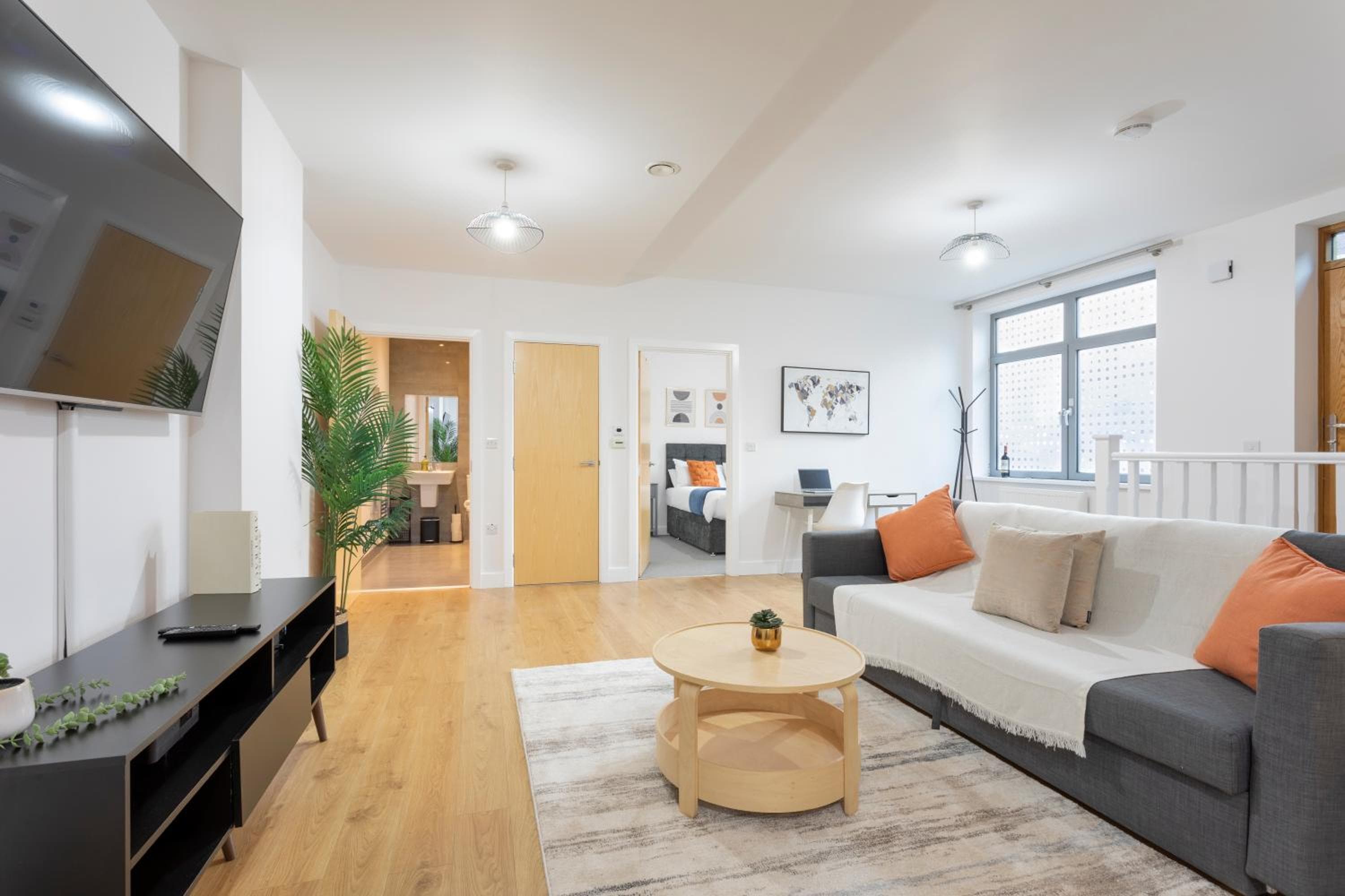 1 Bed Apartment - Redhill Central, Surrey, Gatwick #4