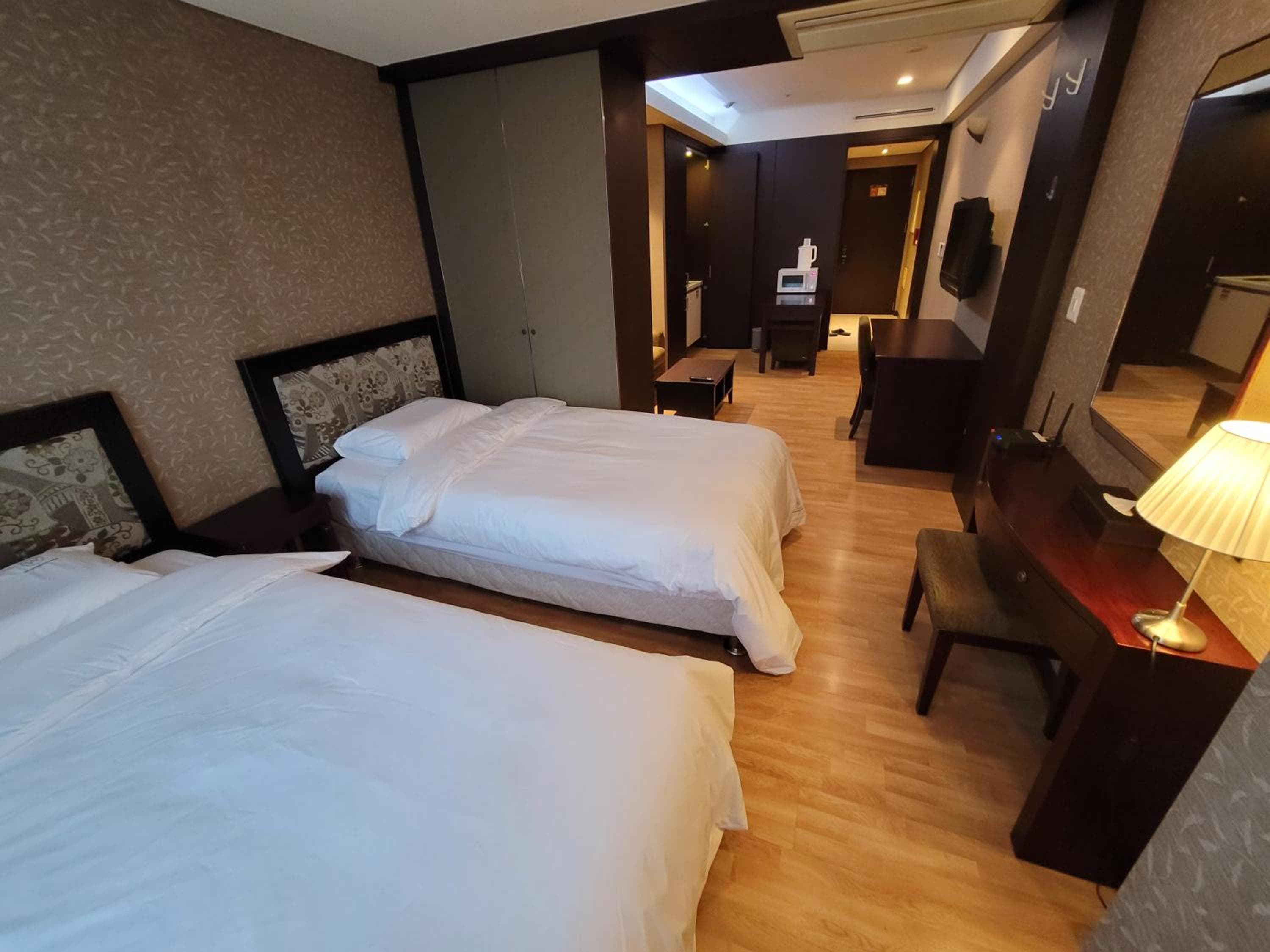 W Residence Hotel Centum City