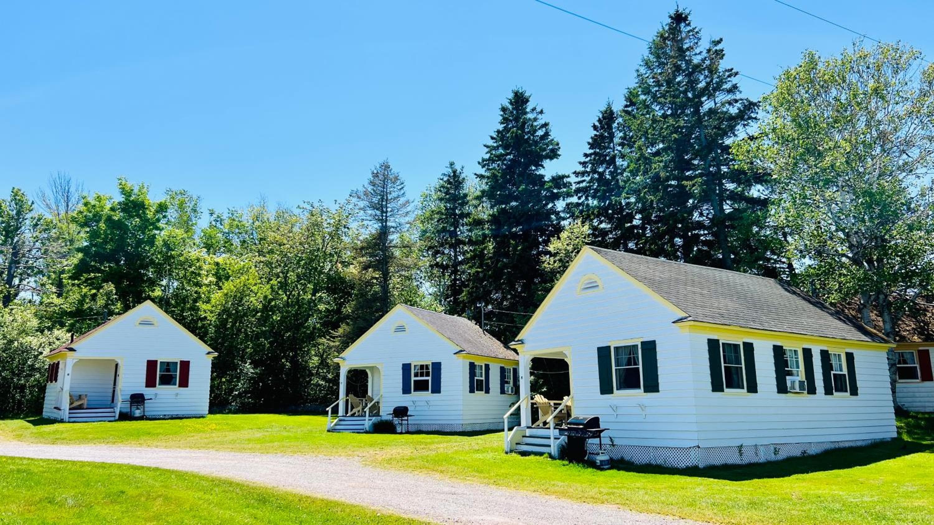 Green Gables Bungalow Court