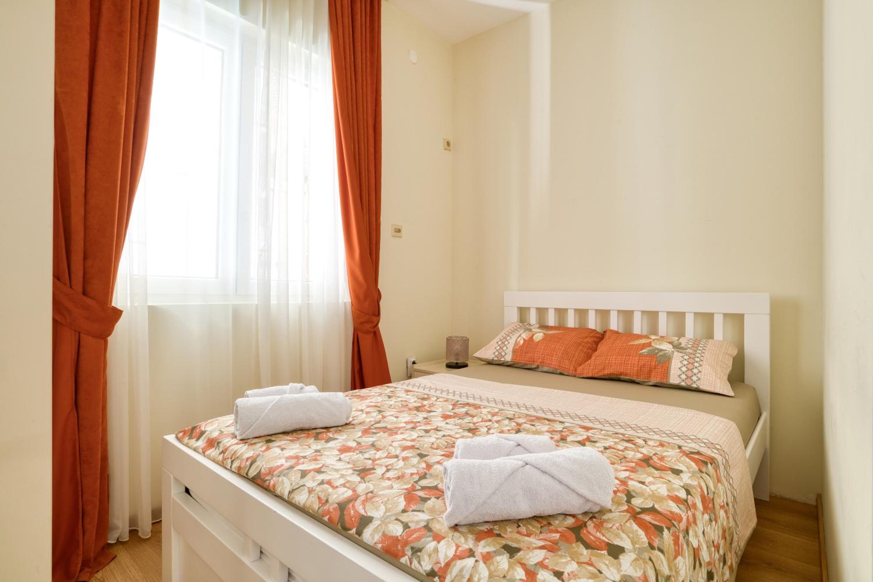 Apartments Elena