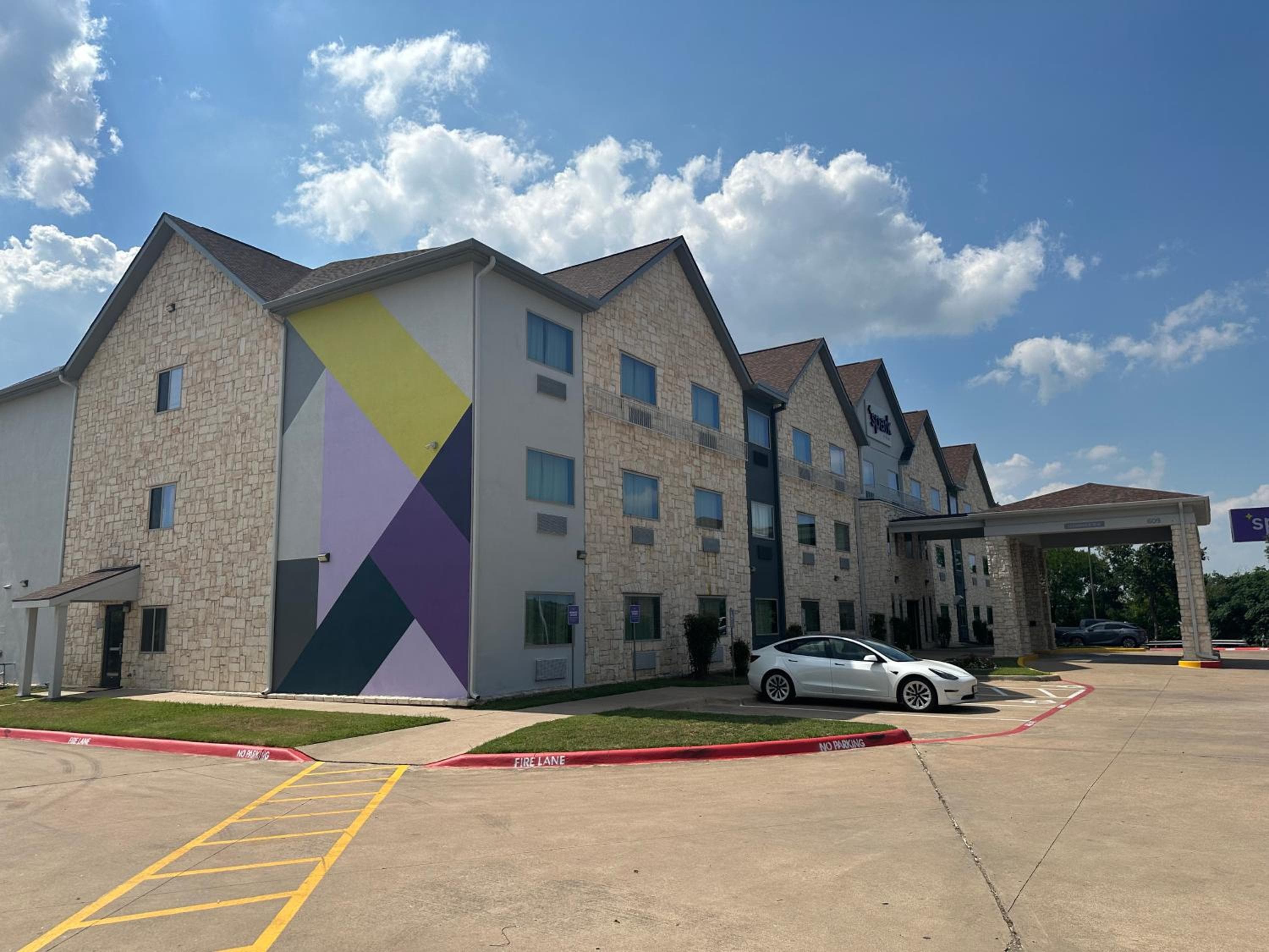Spark by Hilton Round Rock