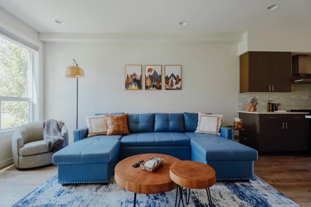 Haven at Greenbridge Close to Airport and Downtown