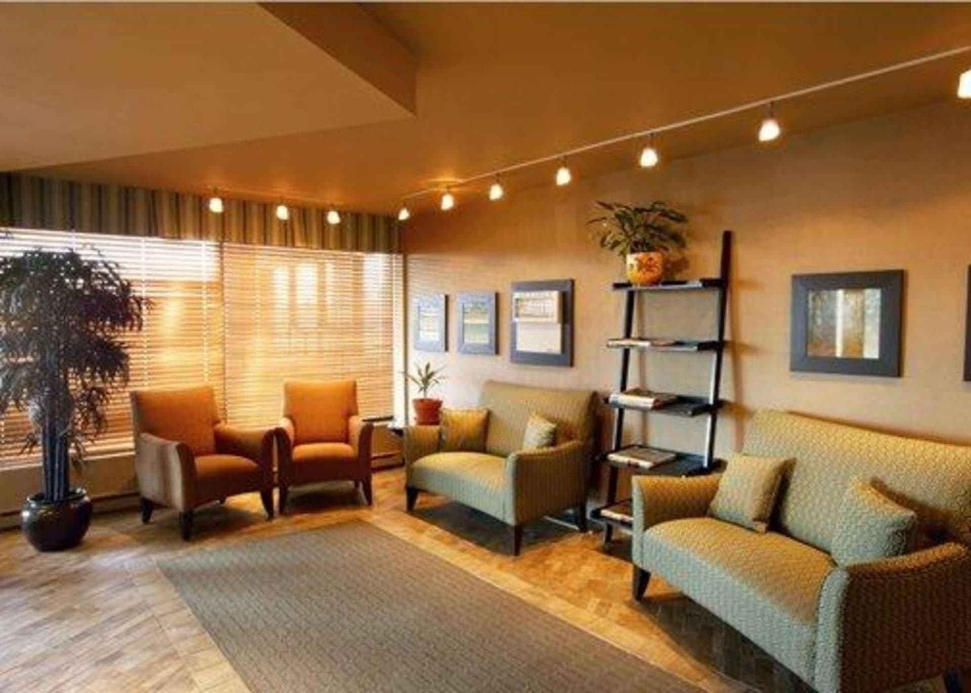 Quality Inn & Suites PE Trudeau Airport