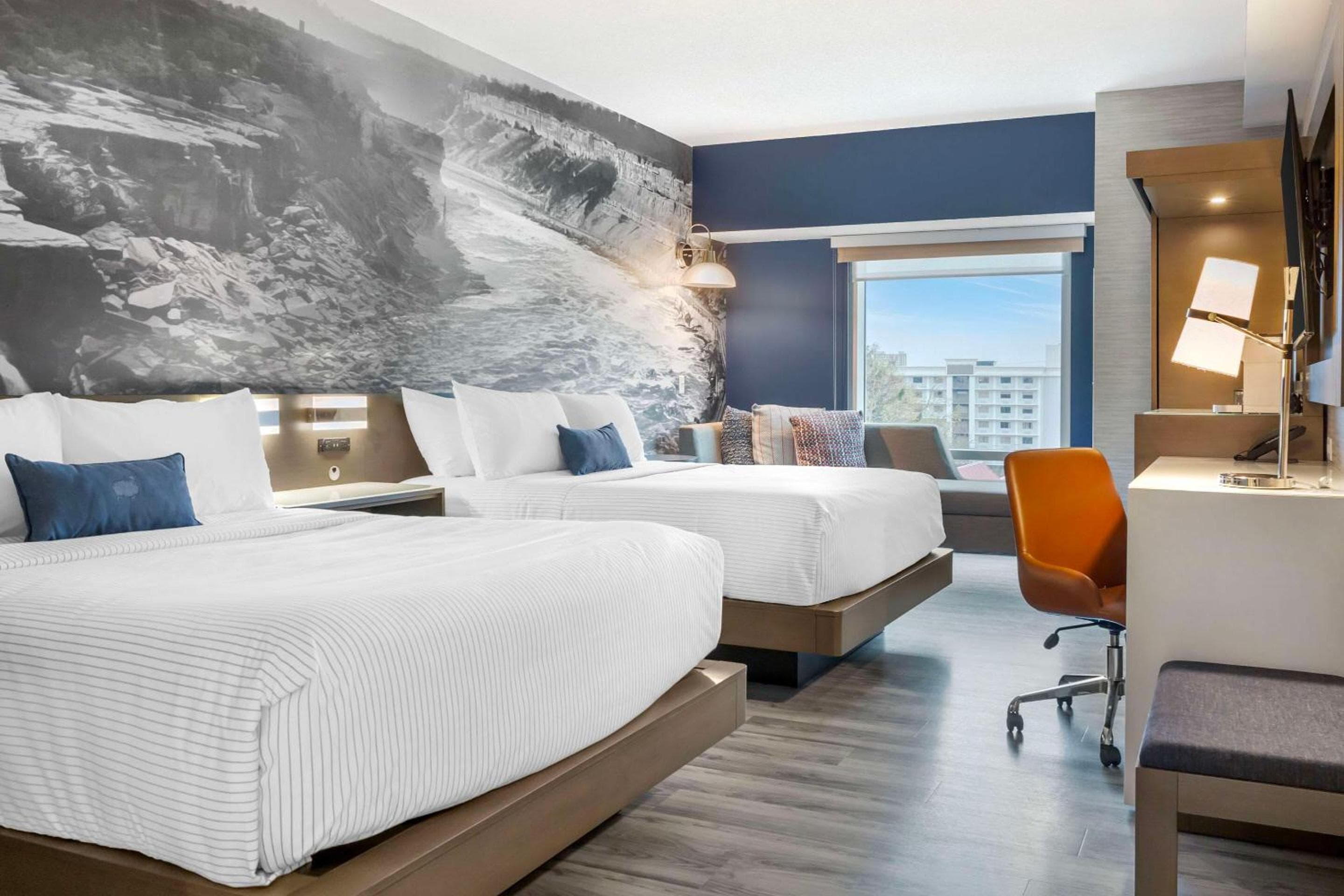 Cambria Hotel Niagara Falls