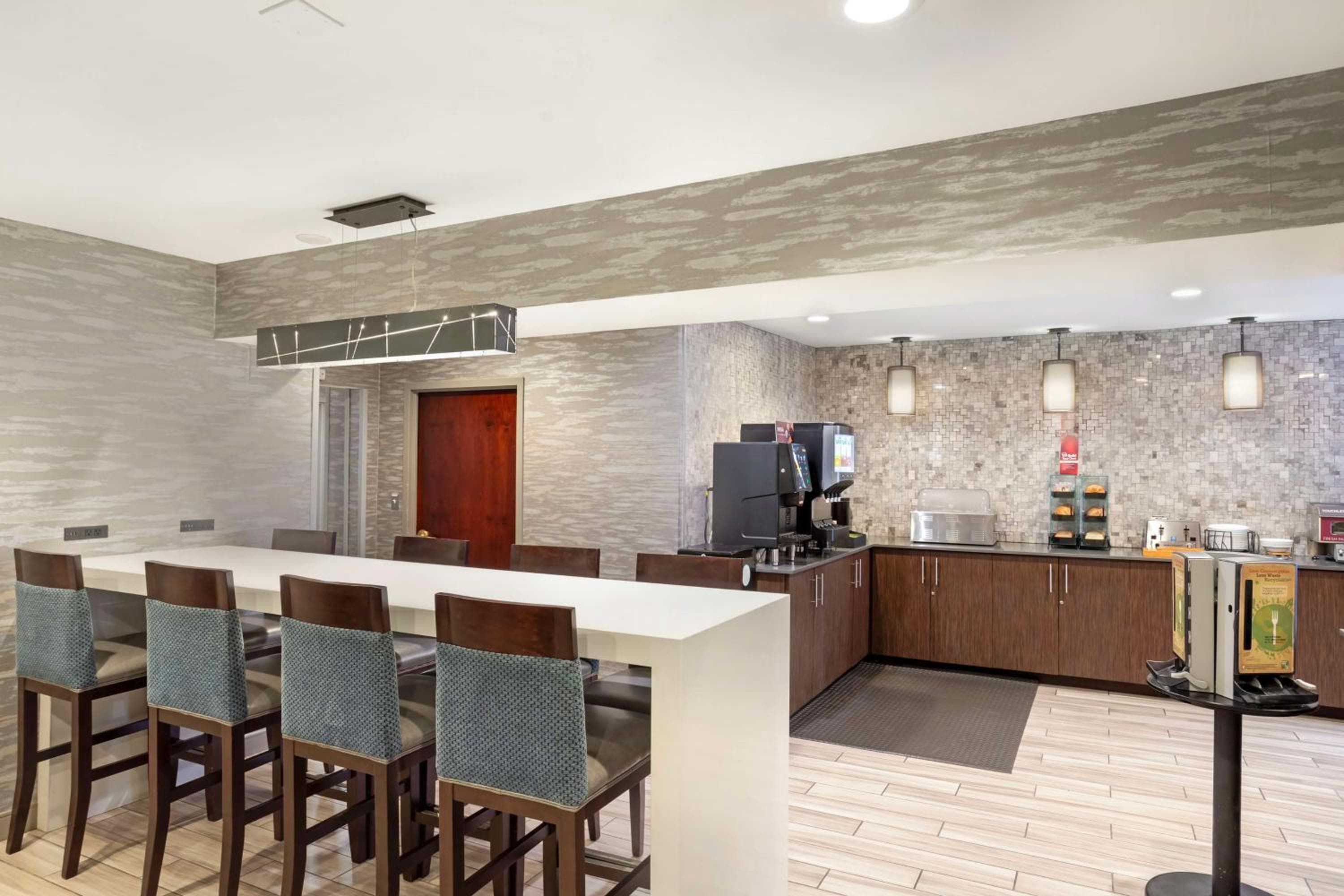Best Western Plus Fairfield Hotel