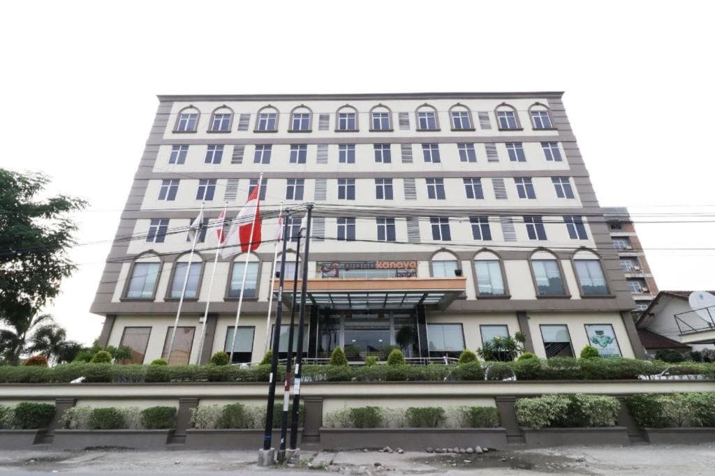 Grand Kanaya Hotel