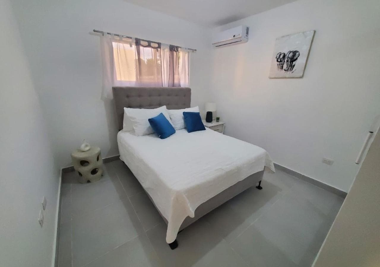 Newly Built Beautiful 2BR House With Yard