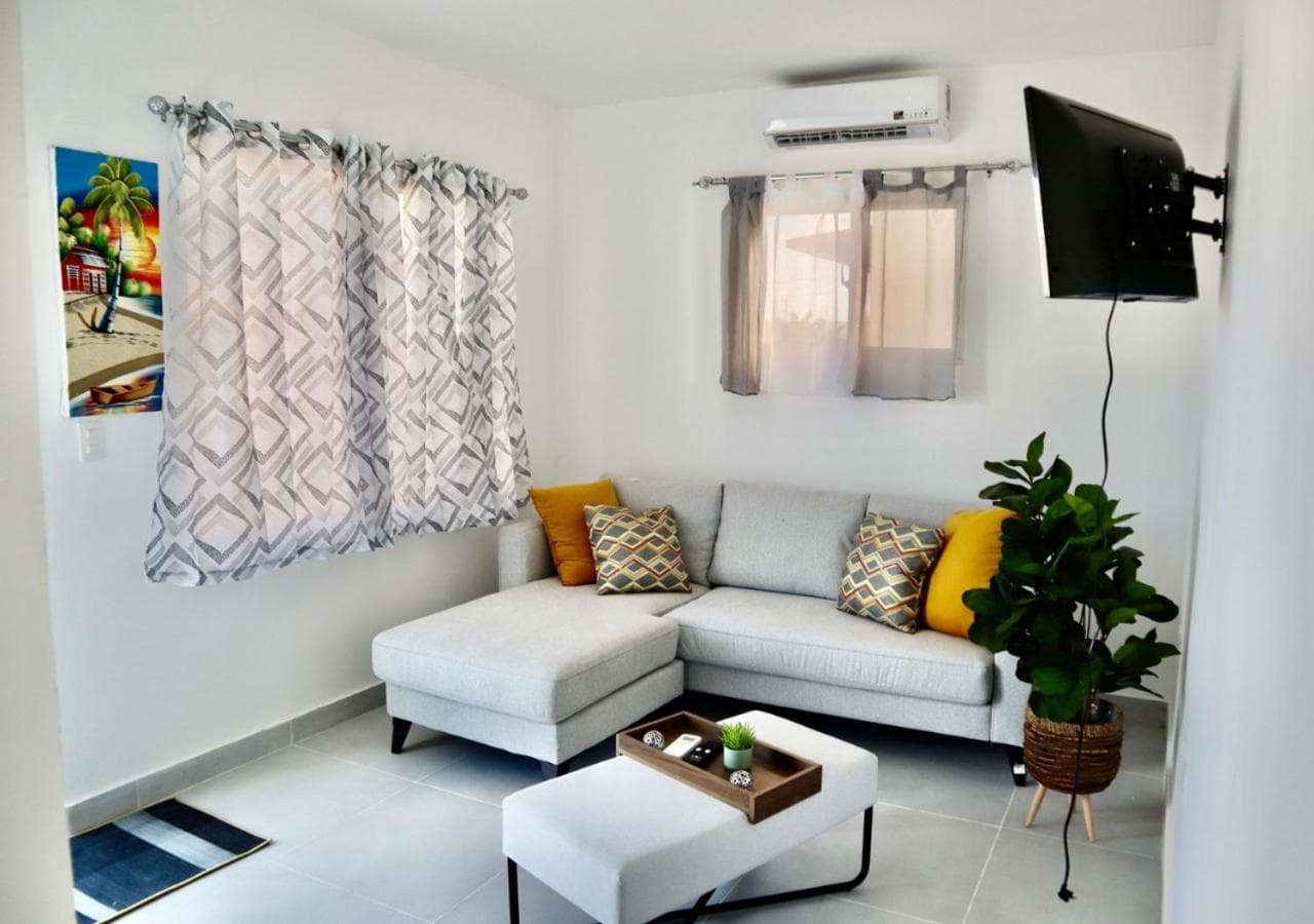 Newly Built Beautiful 2BR House With Yard
