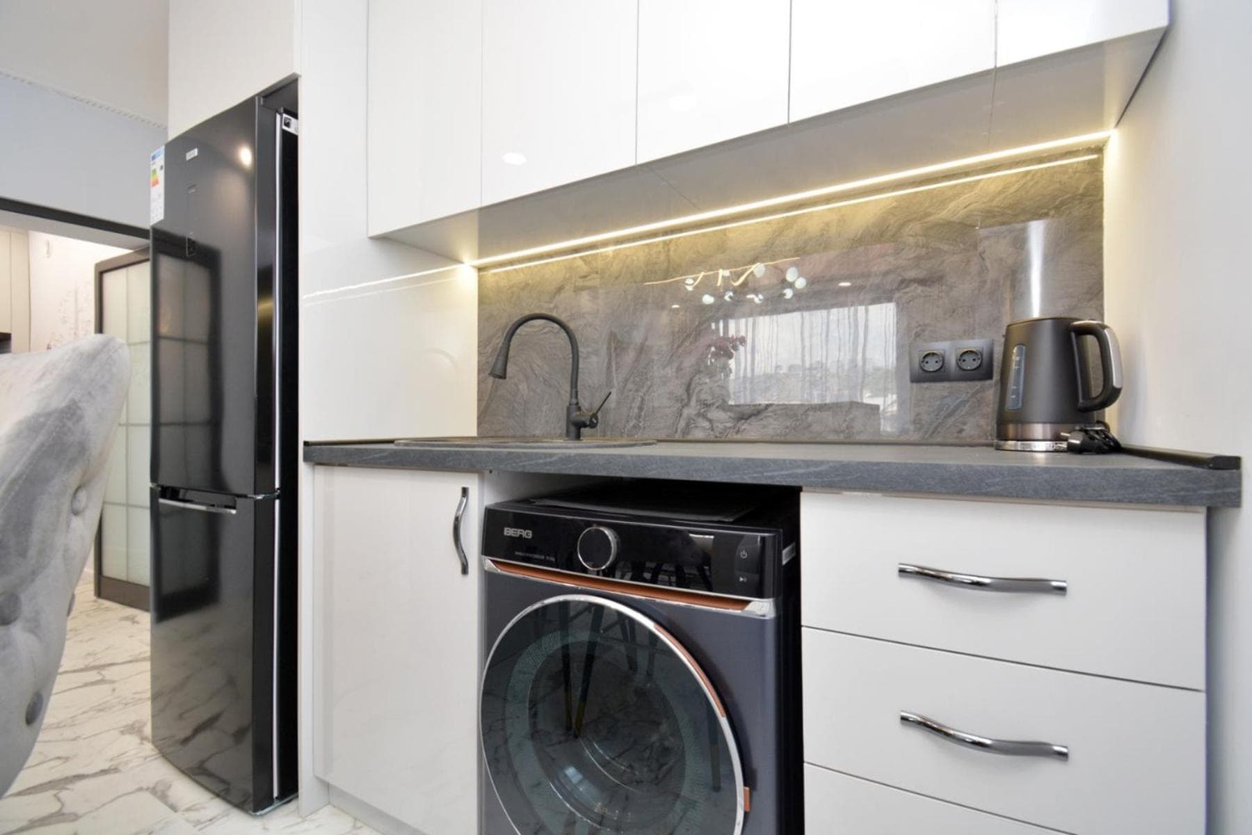 Opera & Cascade infinity view luxury apartament with open balcony