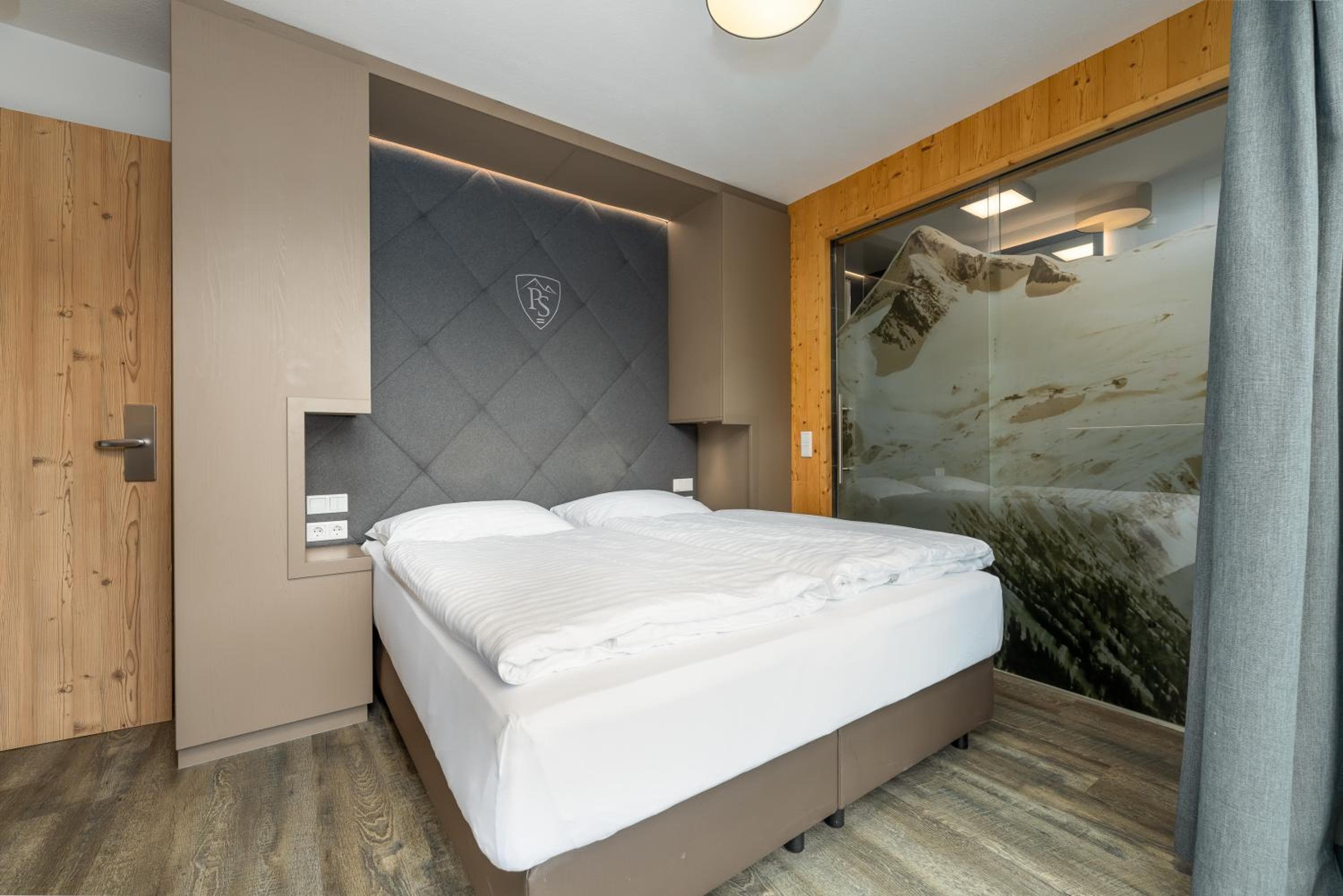 AvenidA Panorama Suites